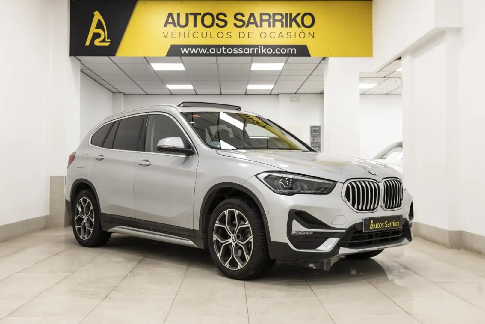 BMW X1 xDrive 18dA Gris - 1