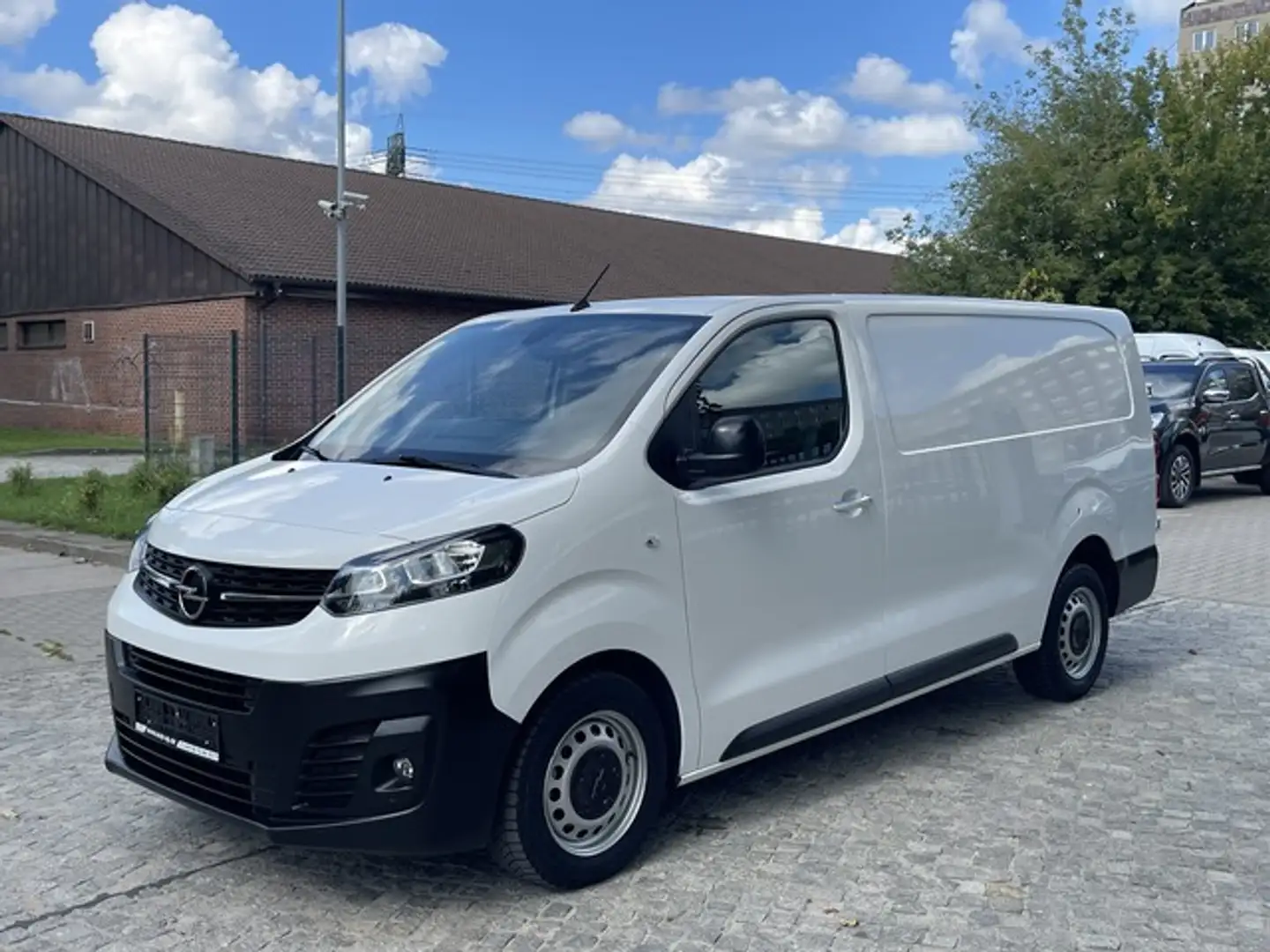 Opel Vivaro 2.0 BHDI Kasten L3 Weiß - 1