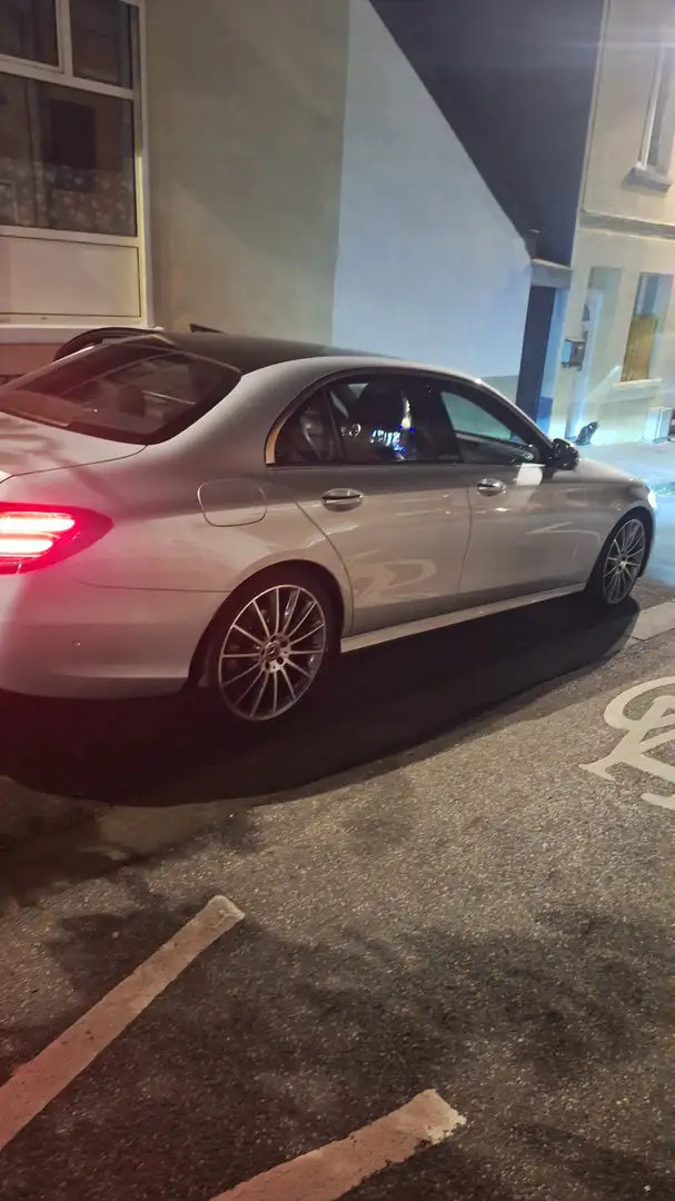 Mercedes-Benz E 220 EU6d-TEMP) ful options 8 vitez - 2