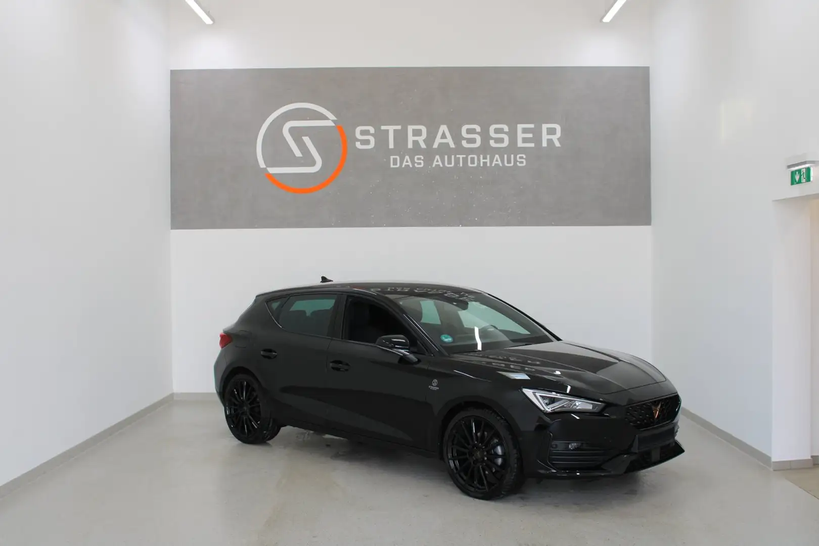 CUPRA Leon 2.0 TDI DSG 150 PS Schwarz - 1