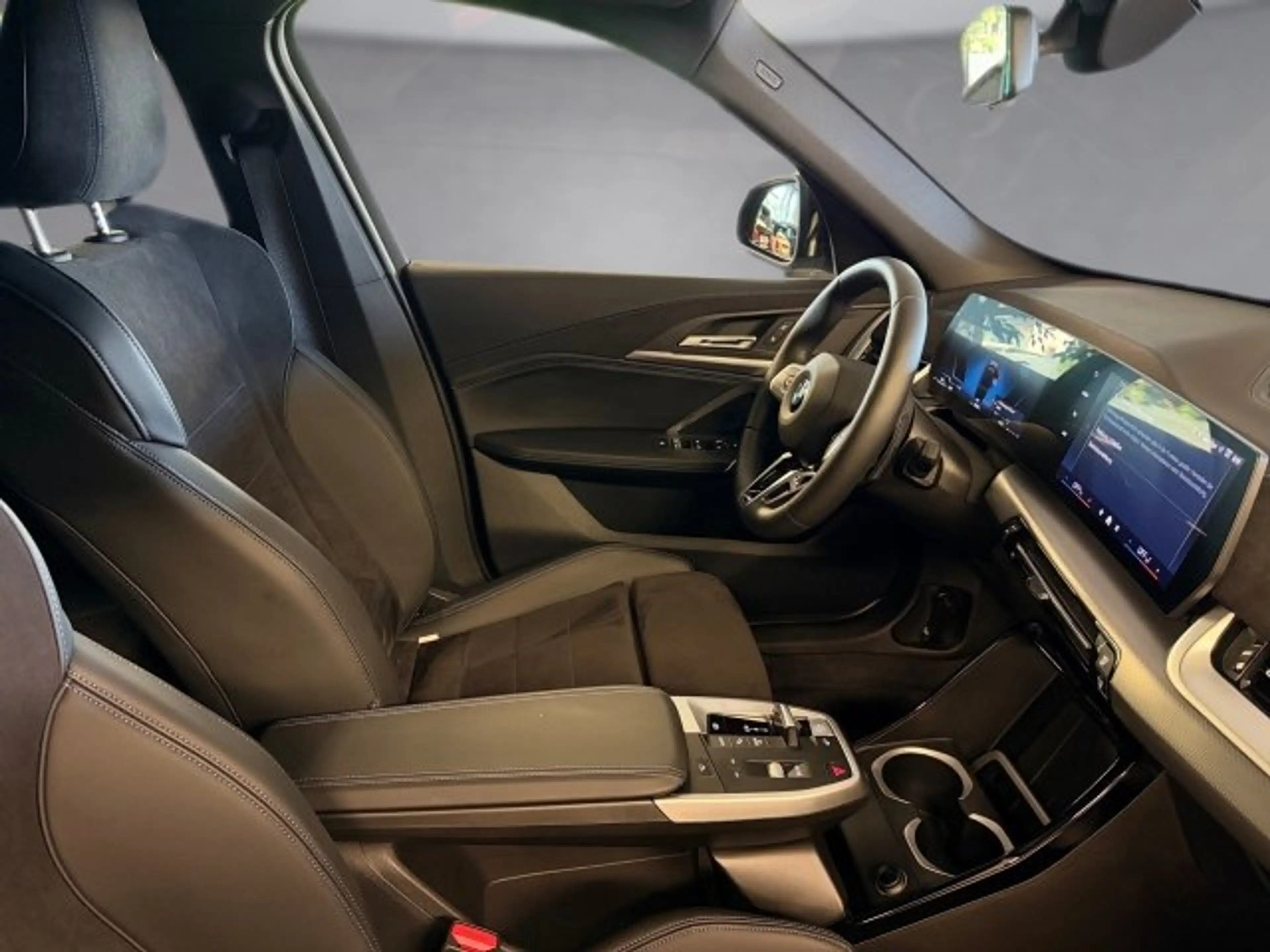 BMW X1 sDrive18i U11 B38 — photo 11
