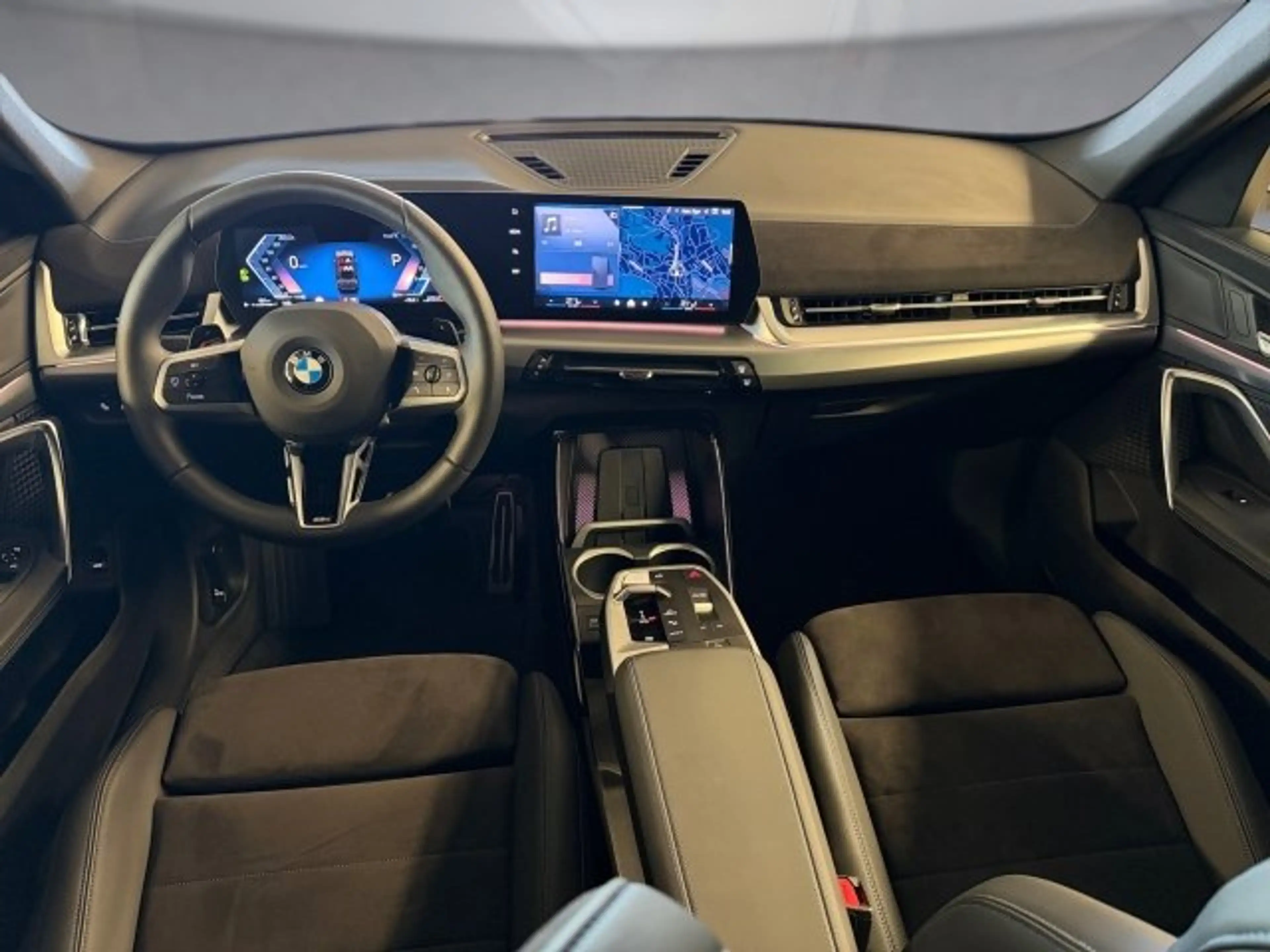 BMW X1 sDrive18i U11 B38 — photo 9