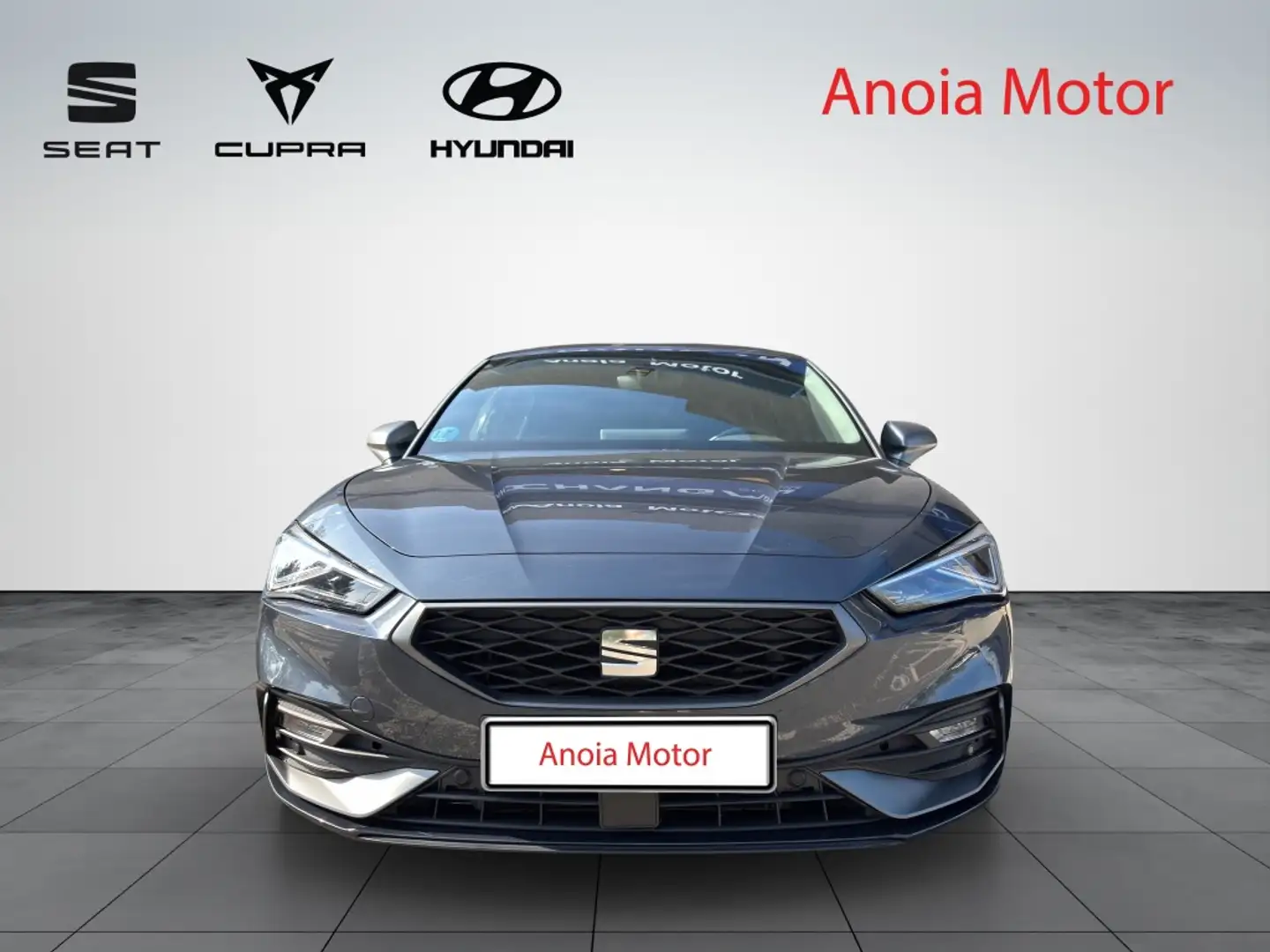 SEAT Leon 1.5 TSI S&S Style 25º Aniversario 115 Gris - 2
