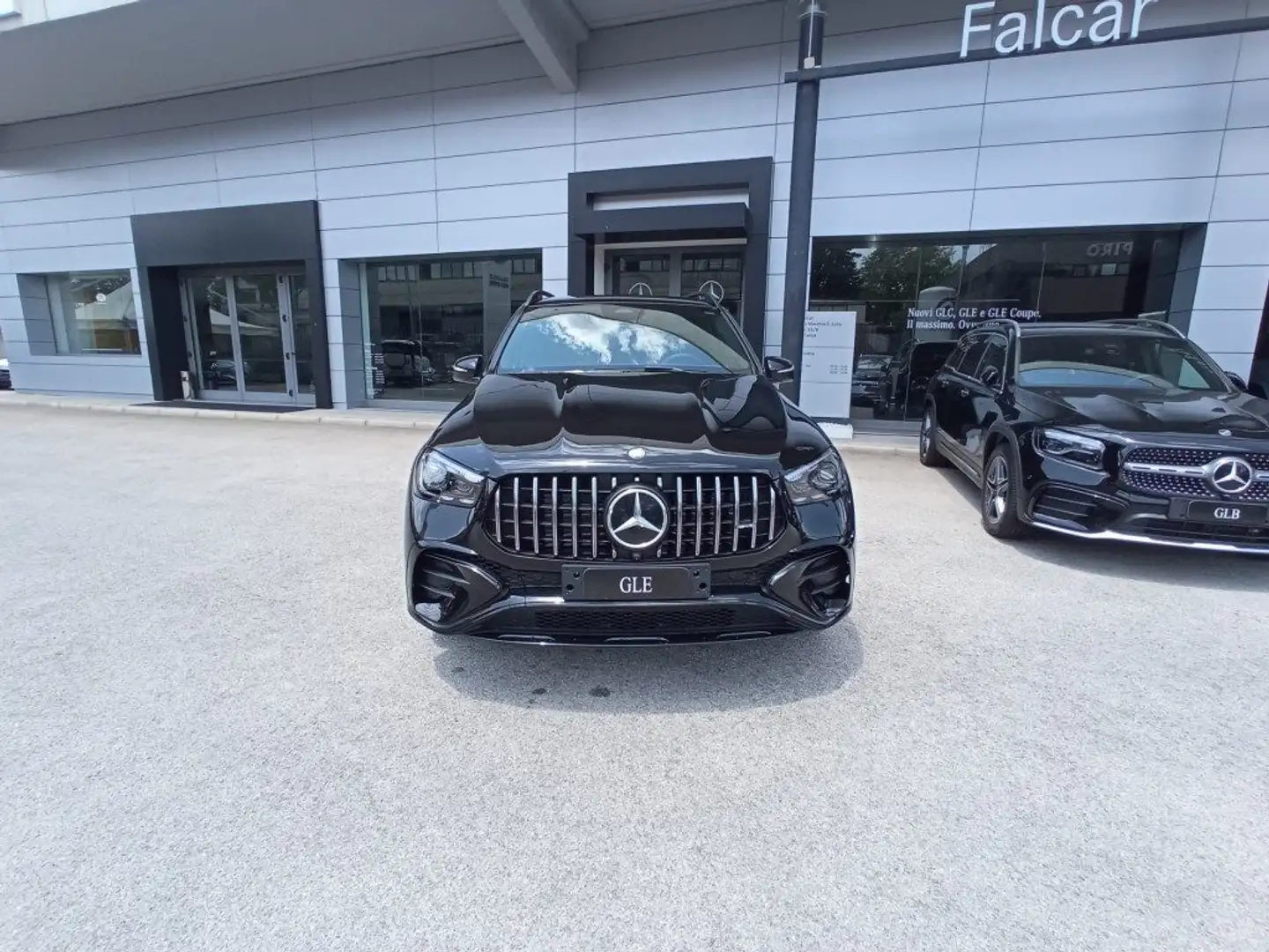 Mercedes-Benz GLE 53 AMG 4Matic+ Mild Hybrid AMG Line Premium Zwart - 2