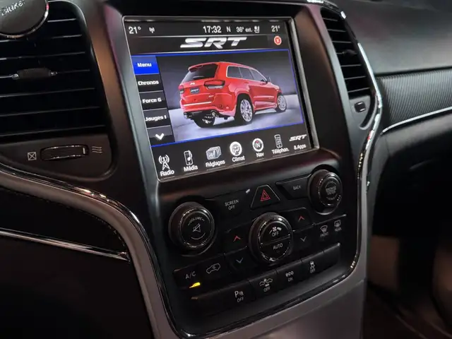 Jeep Grand Cherokee view 11