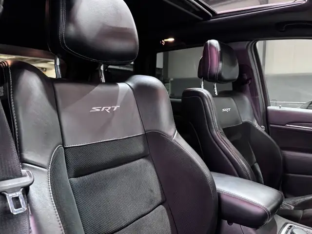 Jeep Grand Cherokee view 10