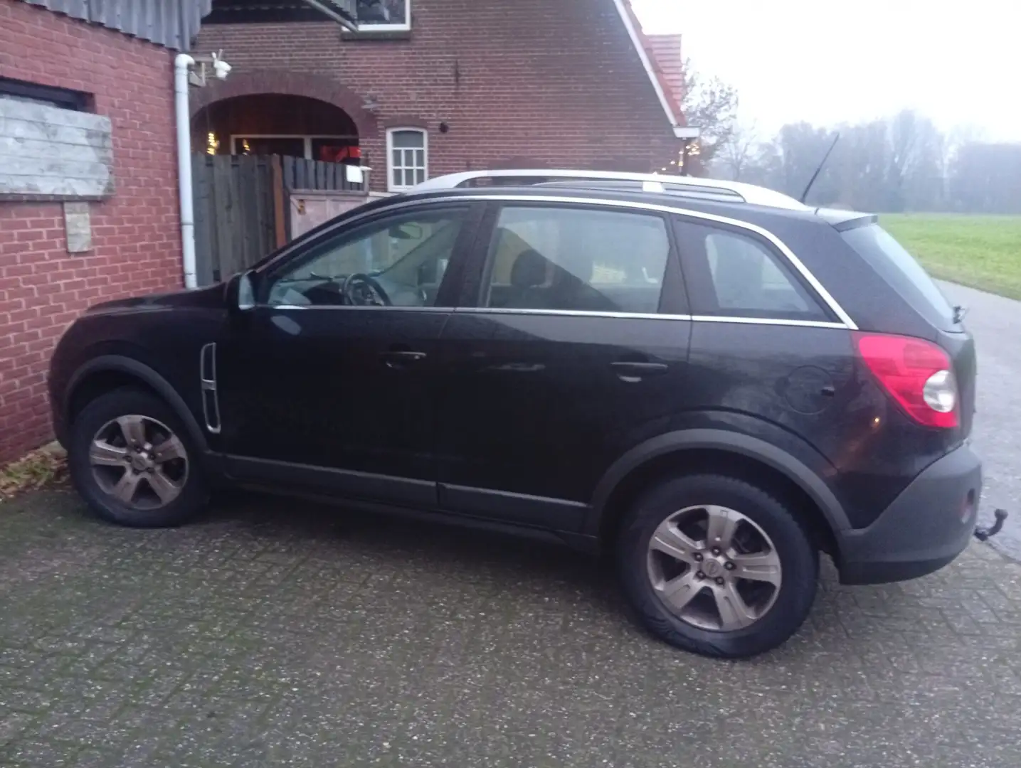 Opel Antara 2.4-16V AWD Fekete - 2
