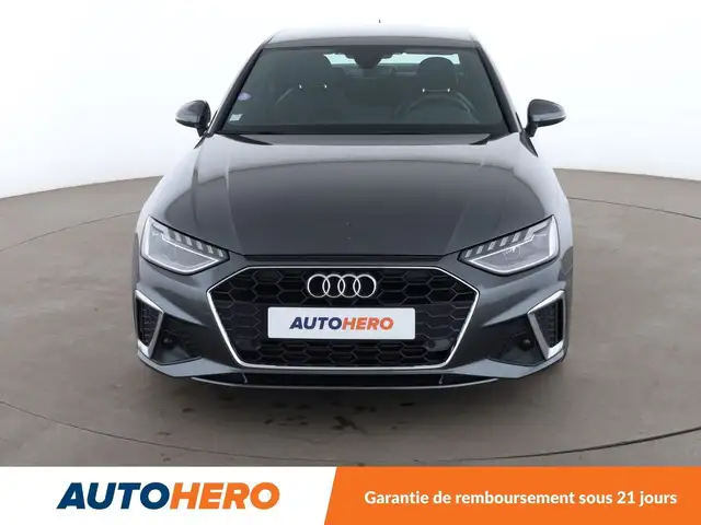 Audi A4 view 9