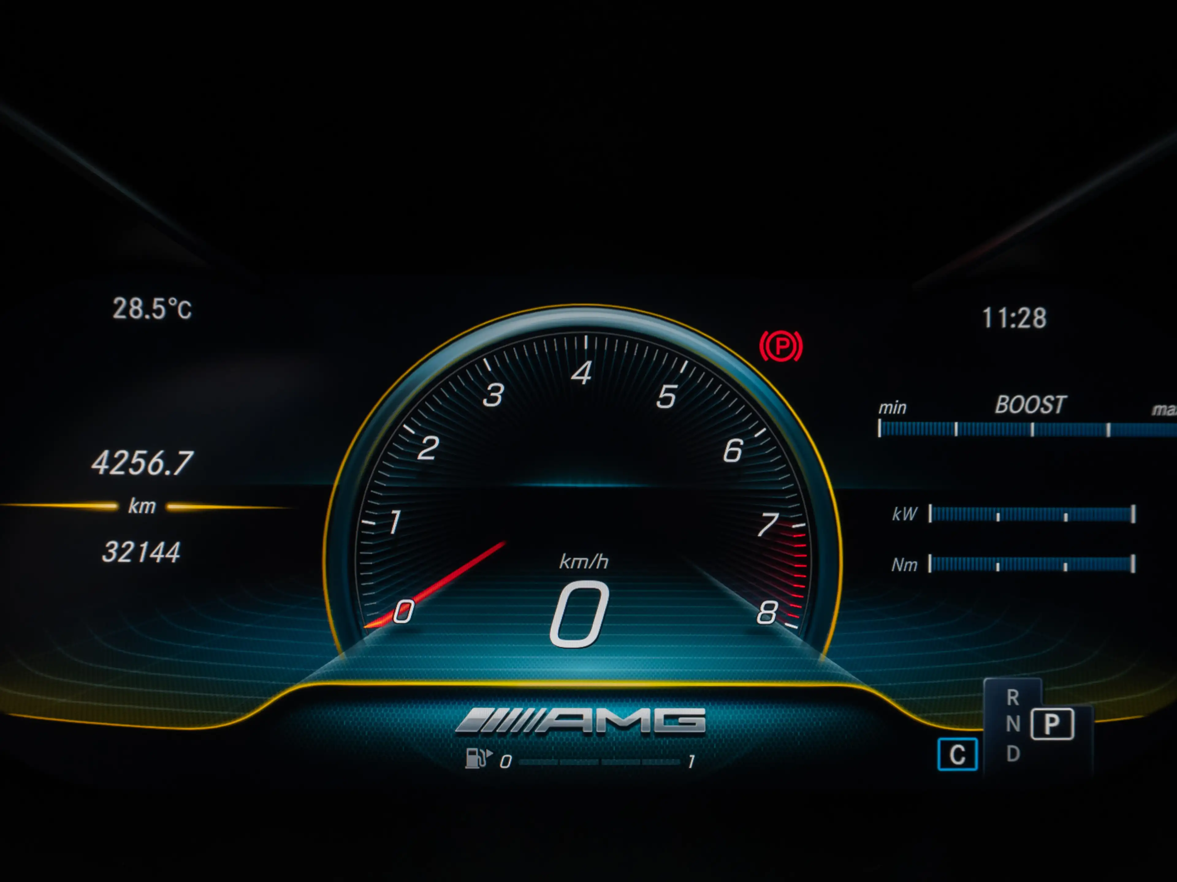 Mercedes-Benz C 63 AMG Panorama DAB Burmester Komfort Voll — photo 43