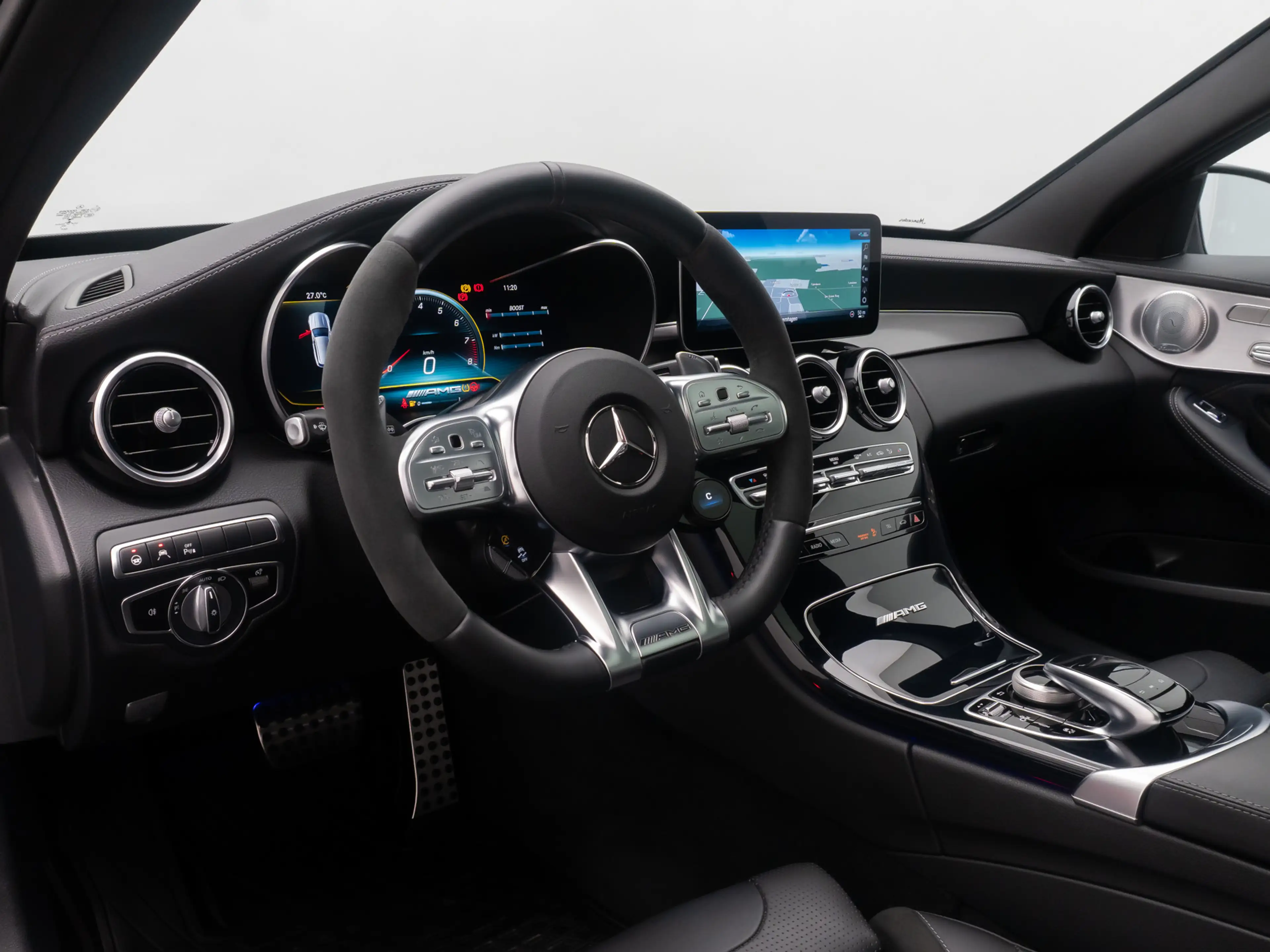 Mercedes-Benz C 63 AMG Panorama DAB Burmester Komfort Voll — photo 20