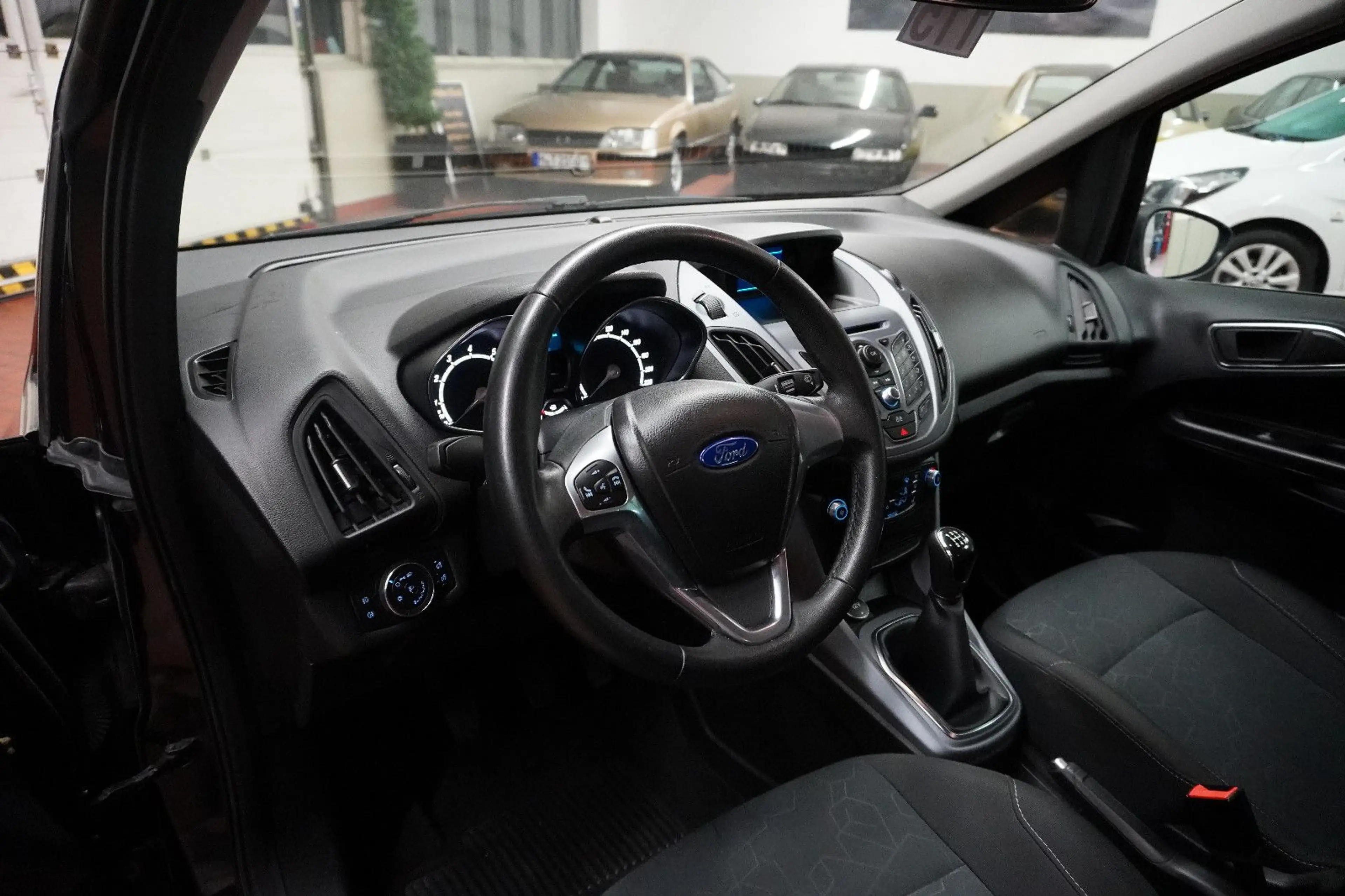 Ford B-Max B-MAX Trend-Cool & Sound P./Winter P. — photo 9