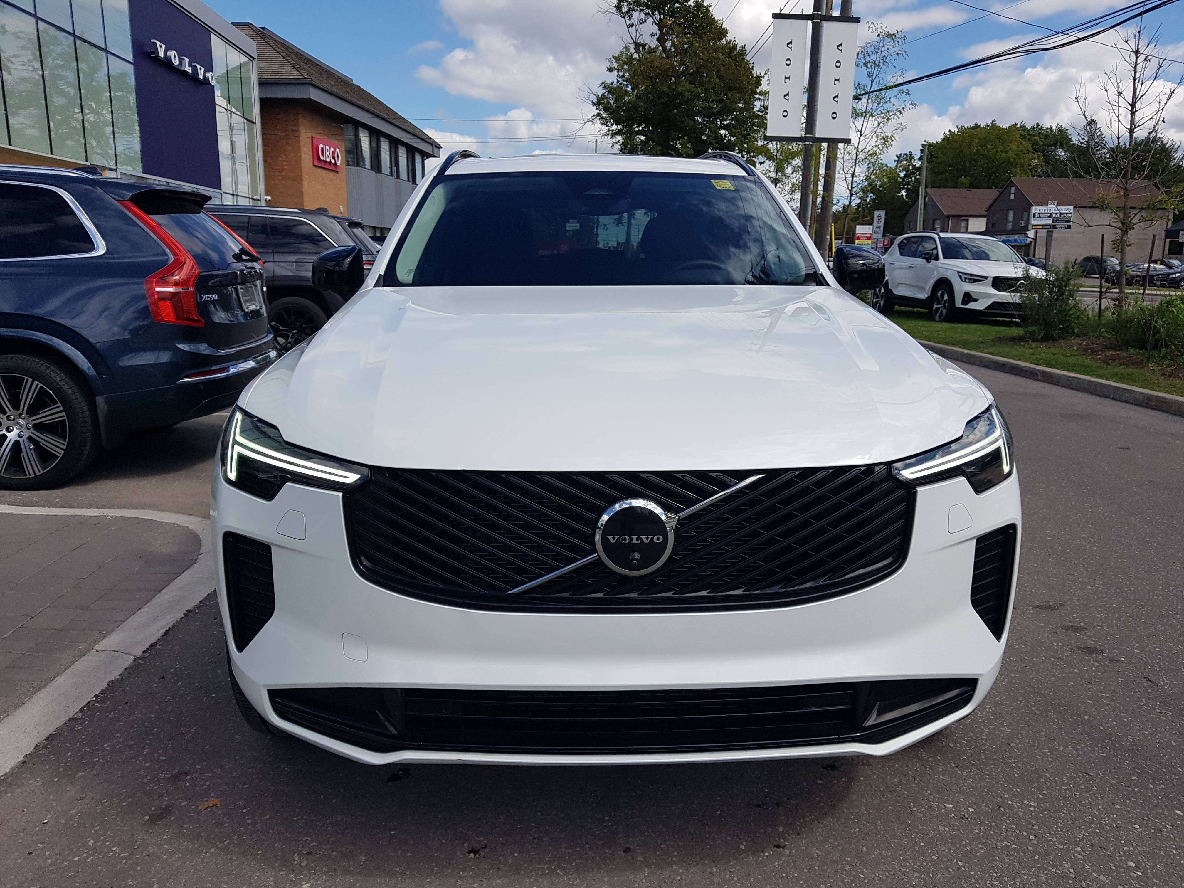 2026 Volvo XC90 B6 AWD Plus Dark Theme 7-Seater l CPO l FINANCE 2. — снимка 1