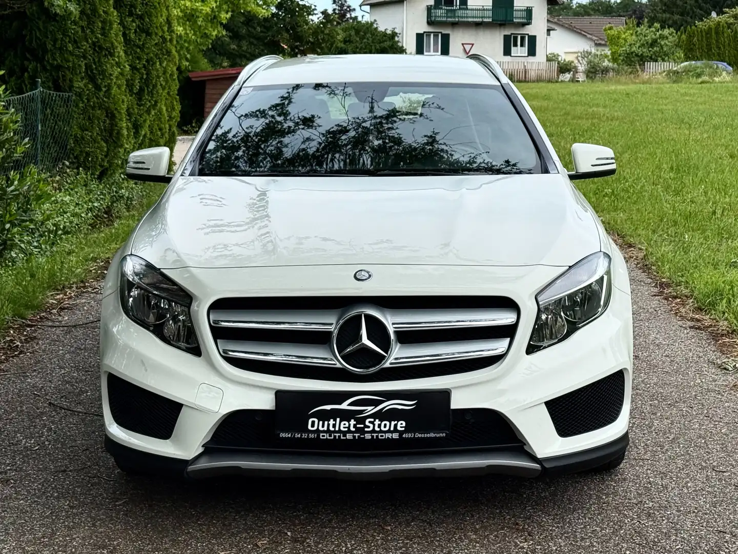 Mercedes-Benz GLA 200 CDI Aut.*AMG-Line*1.Besitz*Leder*Sportsitze*TOP* Weiß - 2