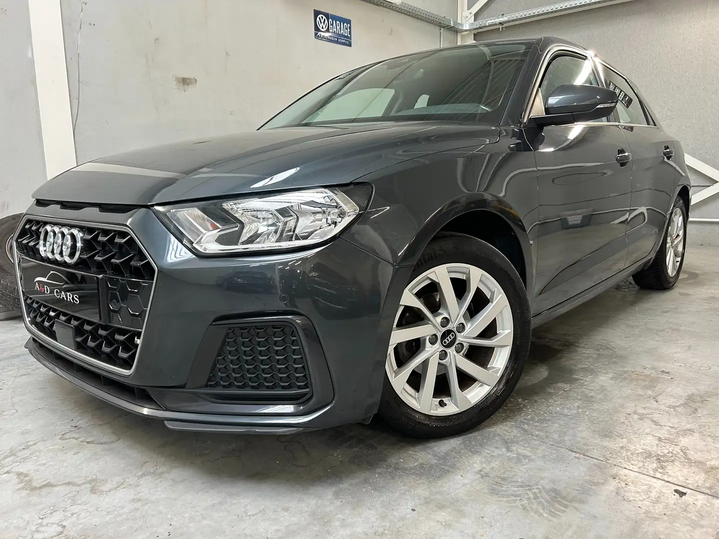 Audi A1 25 TFSI VIRTAL COCKPIT - CARPLAY - CRUISE - NAVI Gris - 1