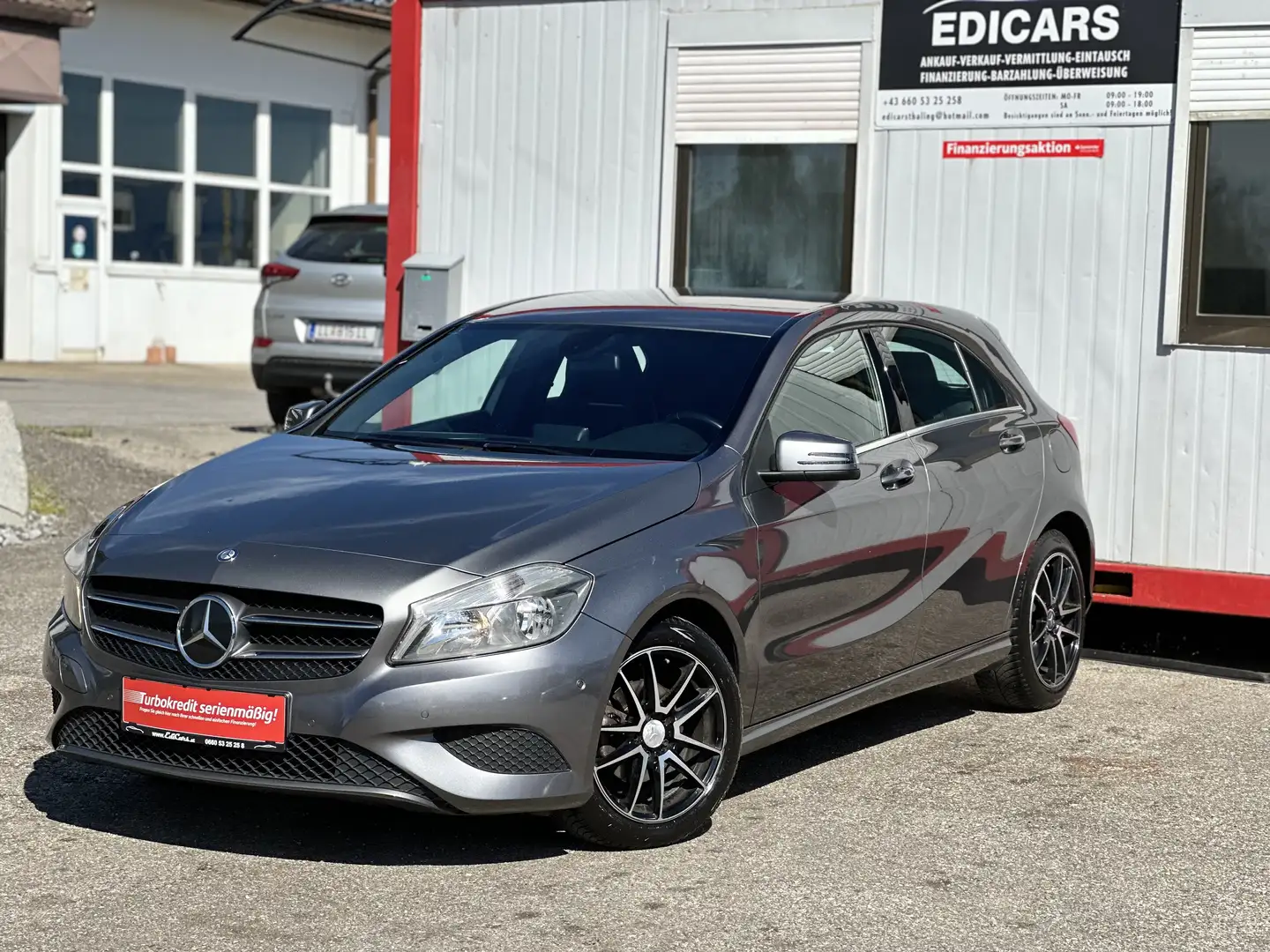 Mercedes-Benz A 180 A 180 CDI BlueEfficiency (176.000) Grau - 1