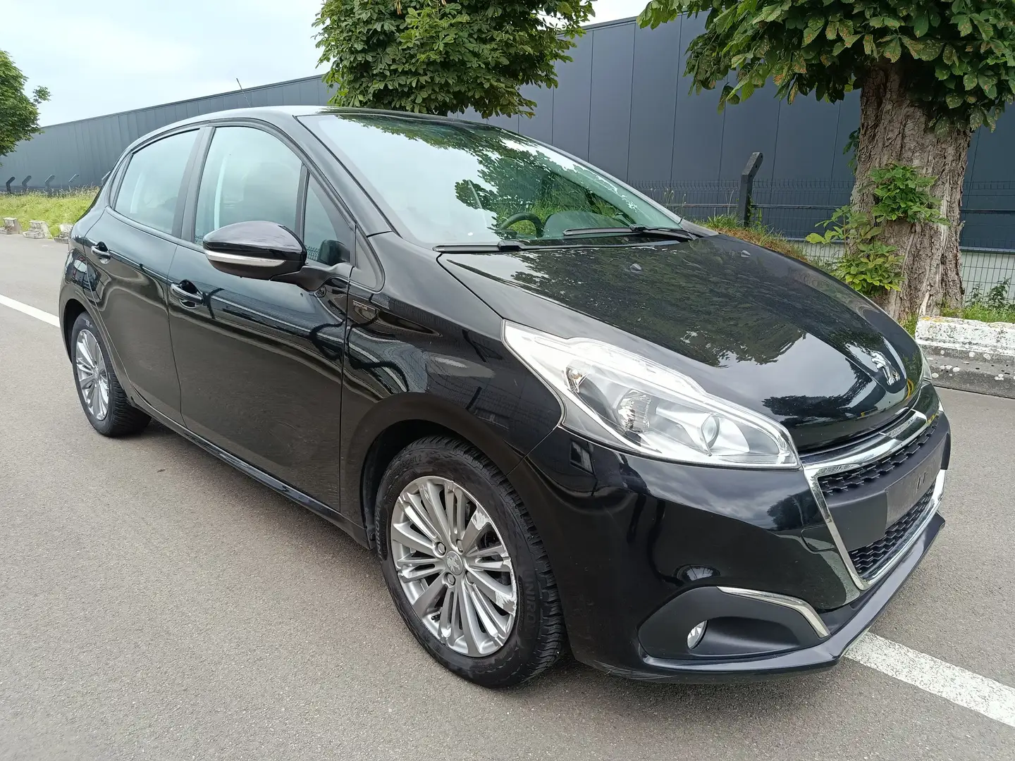 Peugeot 208 1.2i Active S 5p Eur6 Negro - 2