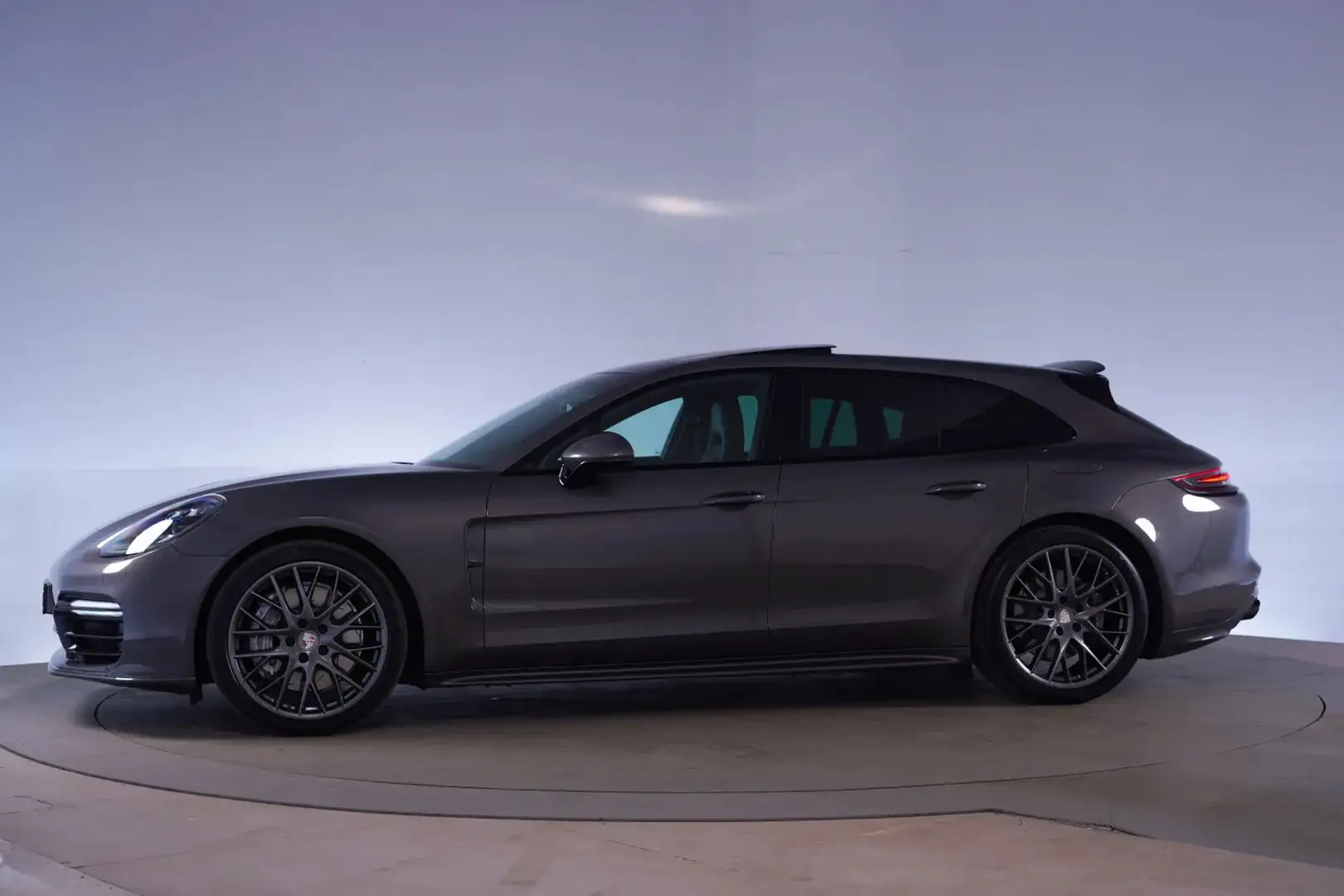 Porsche Panamera Sport Turismo 2.9 4 E-Hybrid [ Panorama Sport-chro Grijs - 2