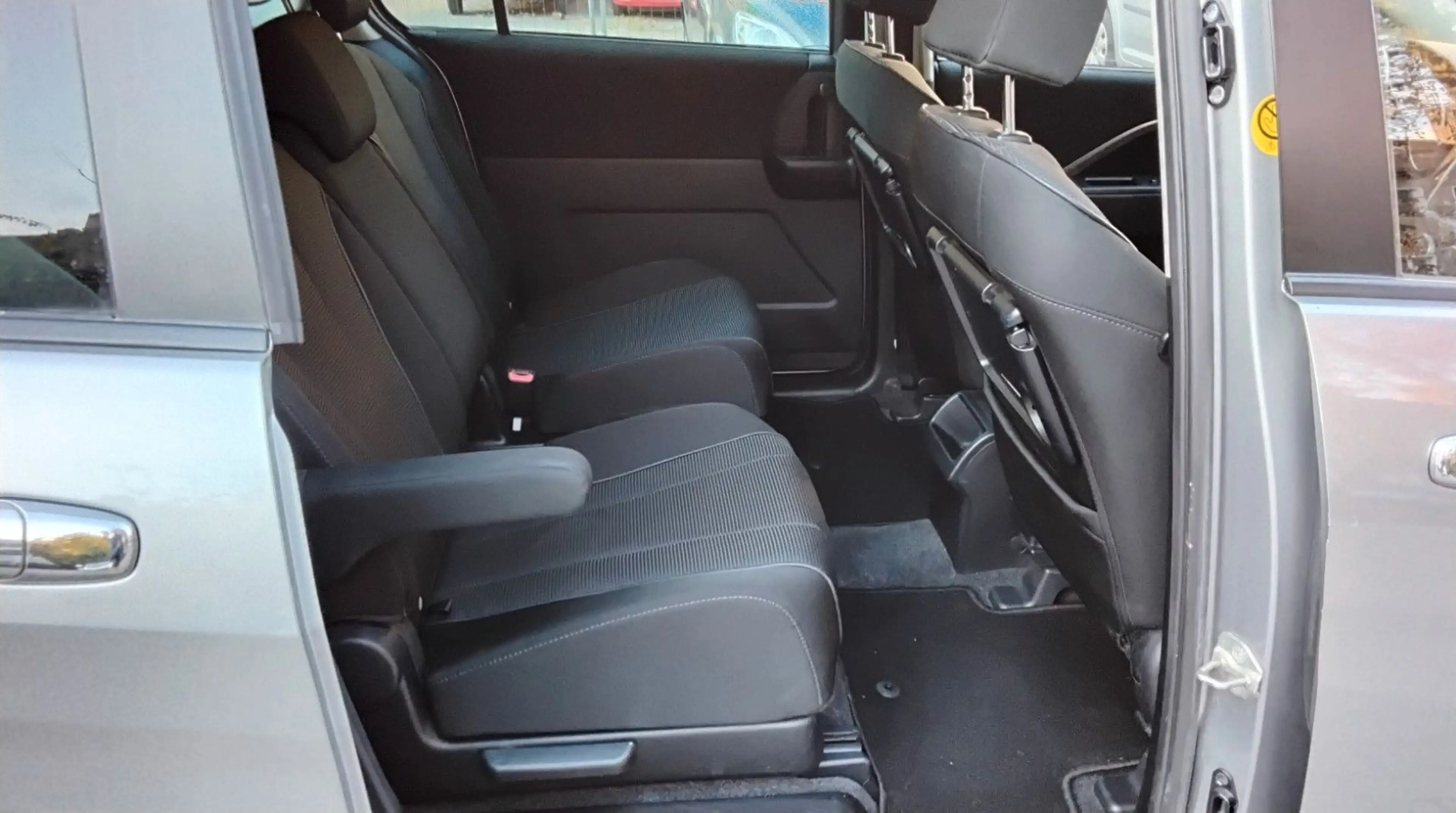 Mazda 5 Sendo 7 Sitzer — photo 13