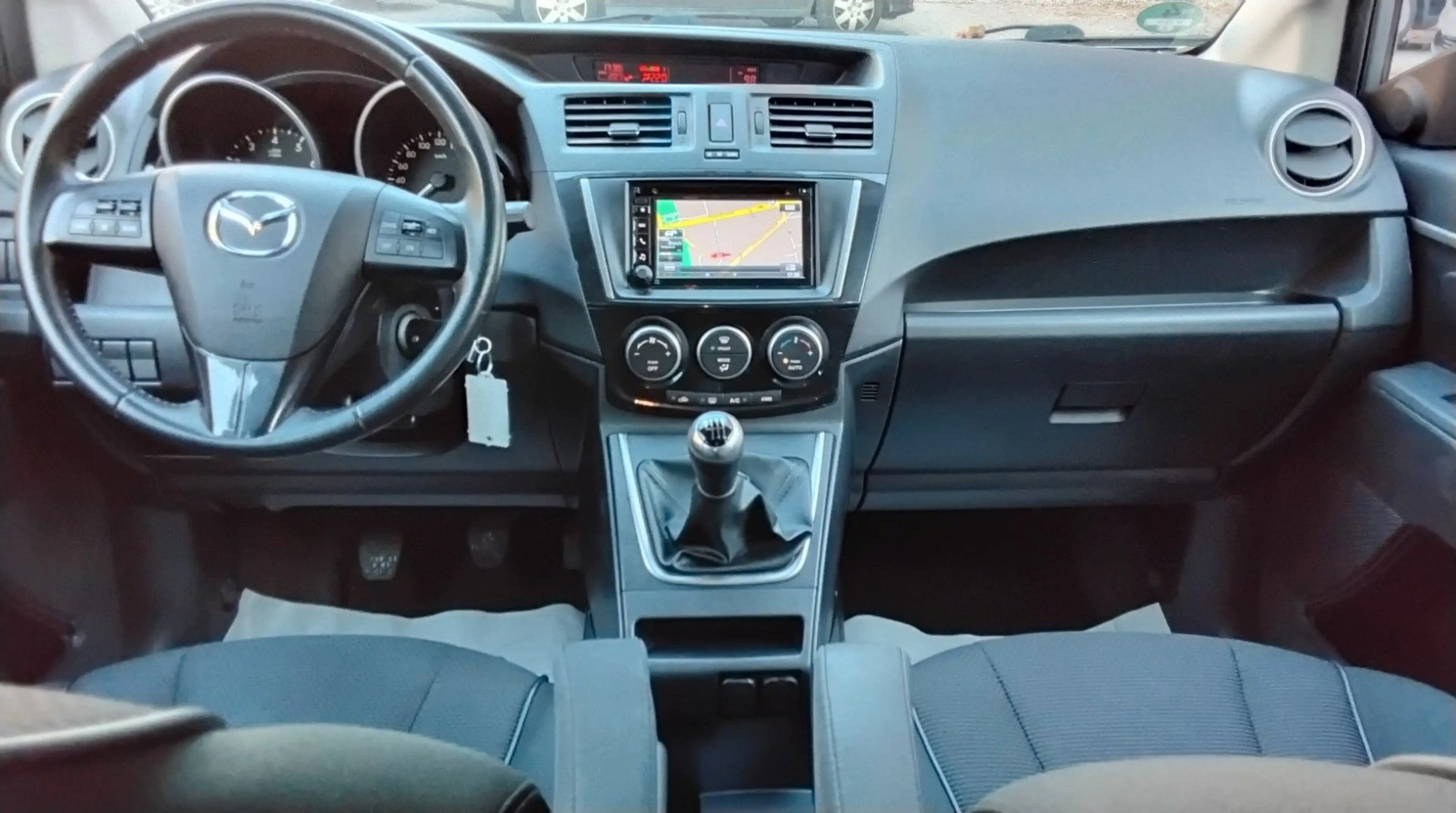 Mazda 5 Sendo 7 Sitzer — photo 14