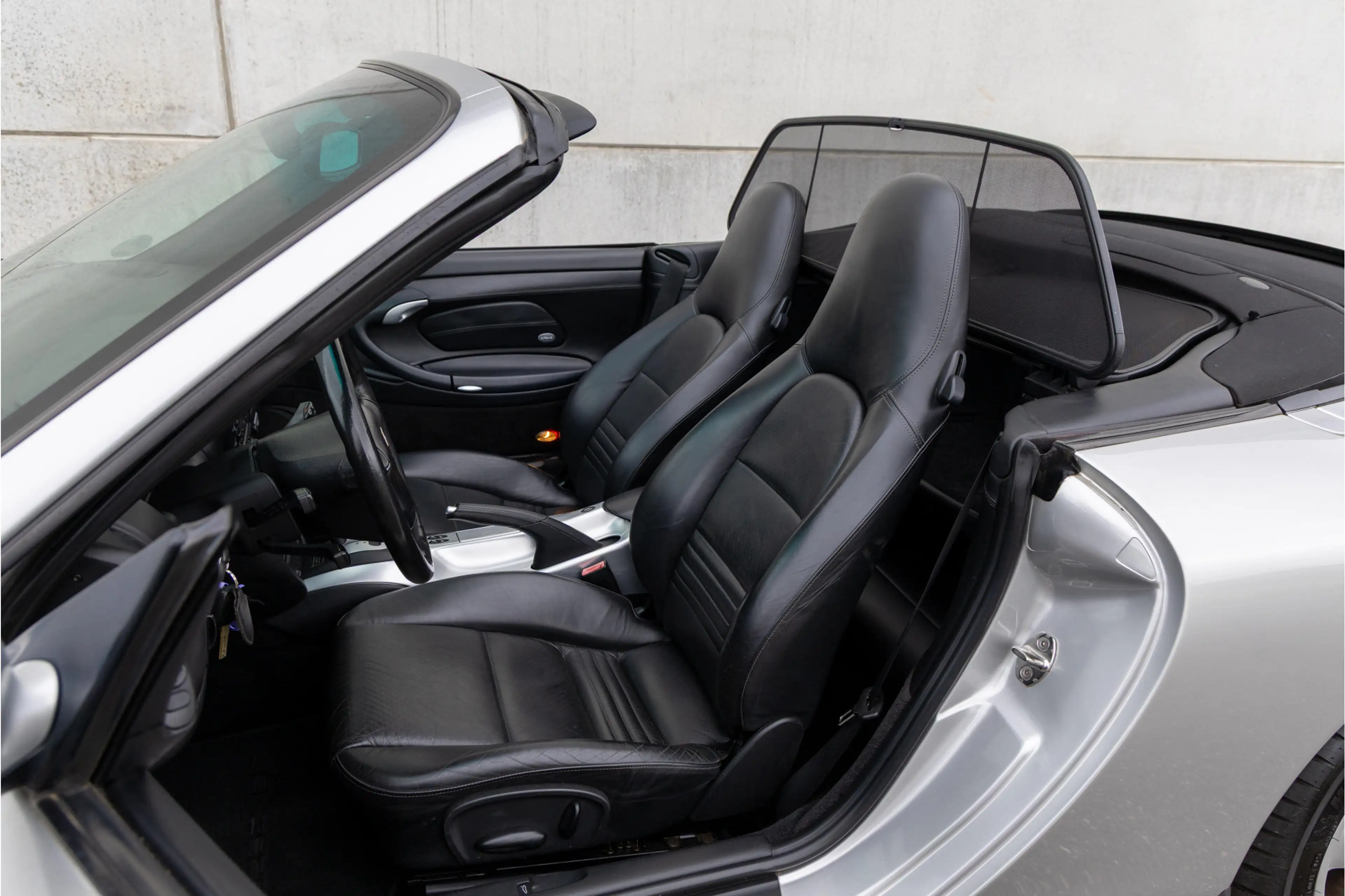 Porsche 996 Cabrio 3.6 Carrera — photo 8