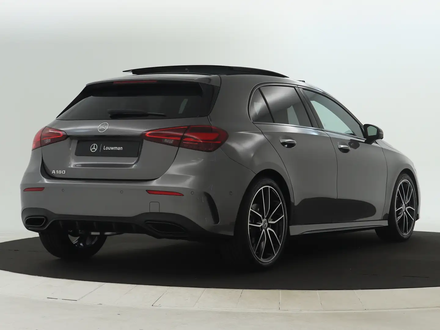Mercedes-Benz A 180 Business Solution AMG | Nightpakket | Parkeerpakke Gris - 2