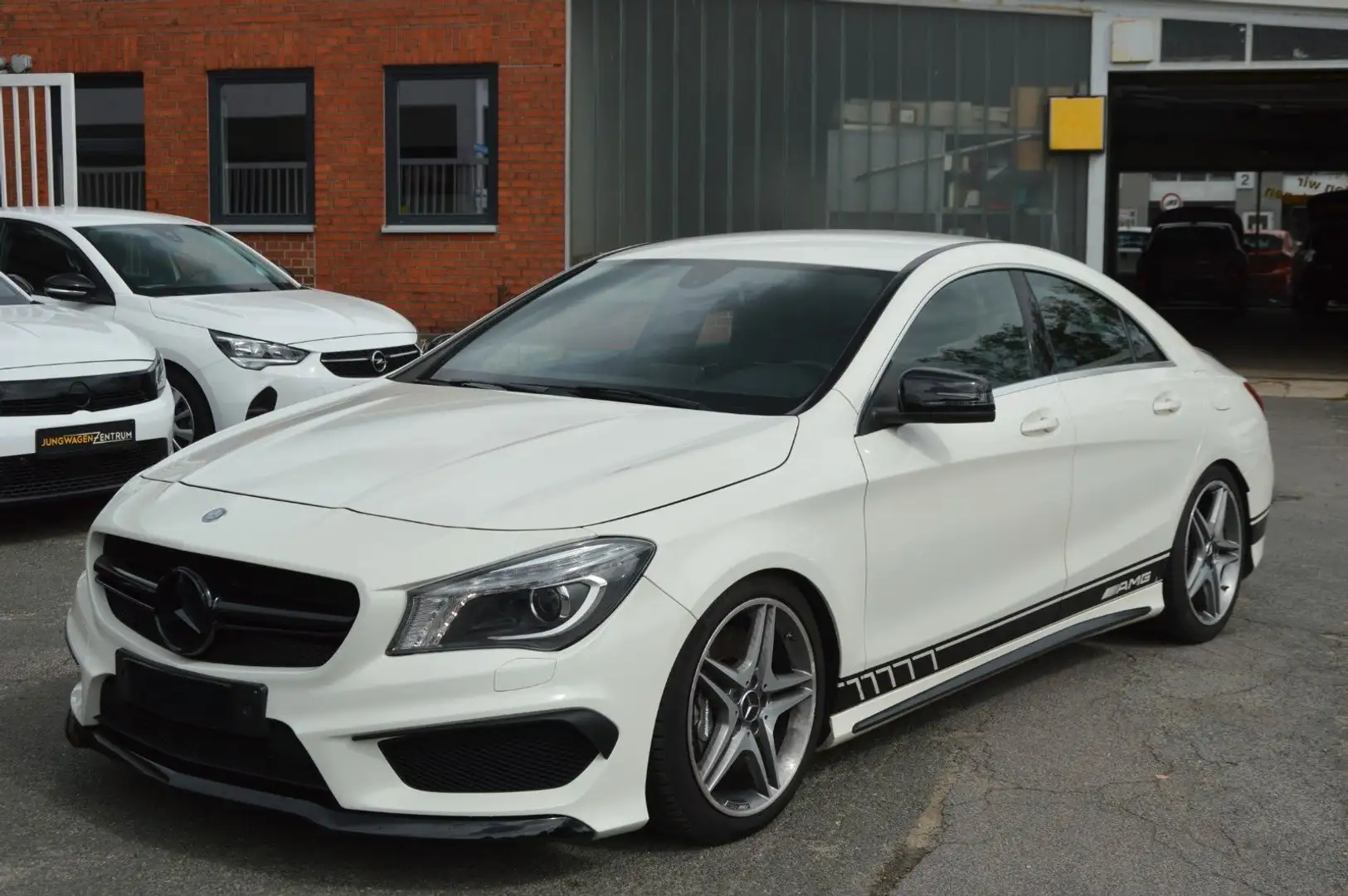 Mercedes-Benz CLA 45 AMG "KAMERA"NAVI"MEMORY"HARMAN"ALCANTARA" Weiß - 1