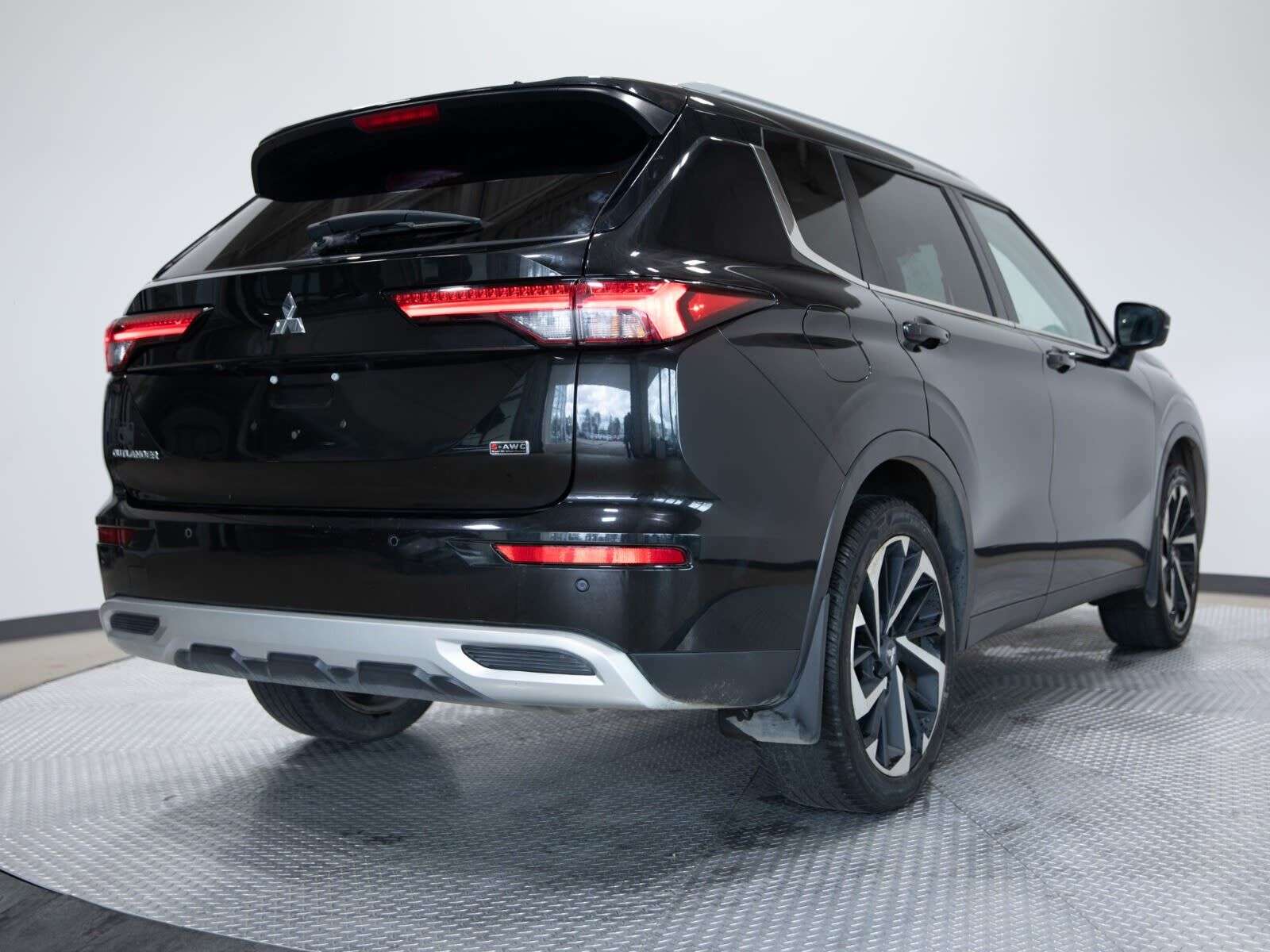 2023 Mitsubishi Outlander SEL / NO ACCIDENTS — снимка 1