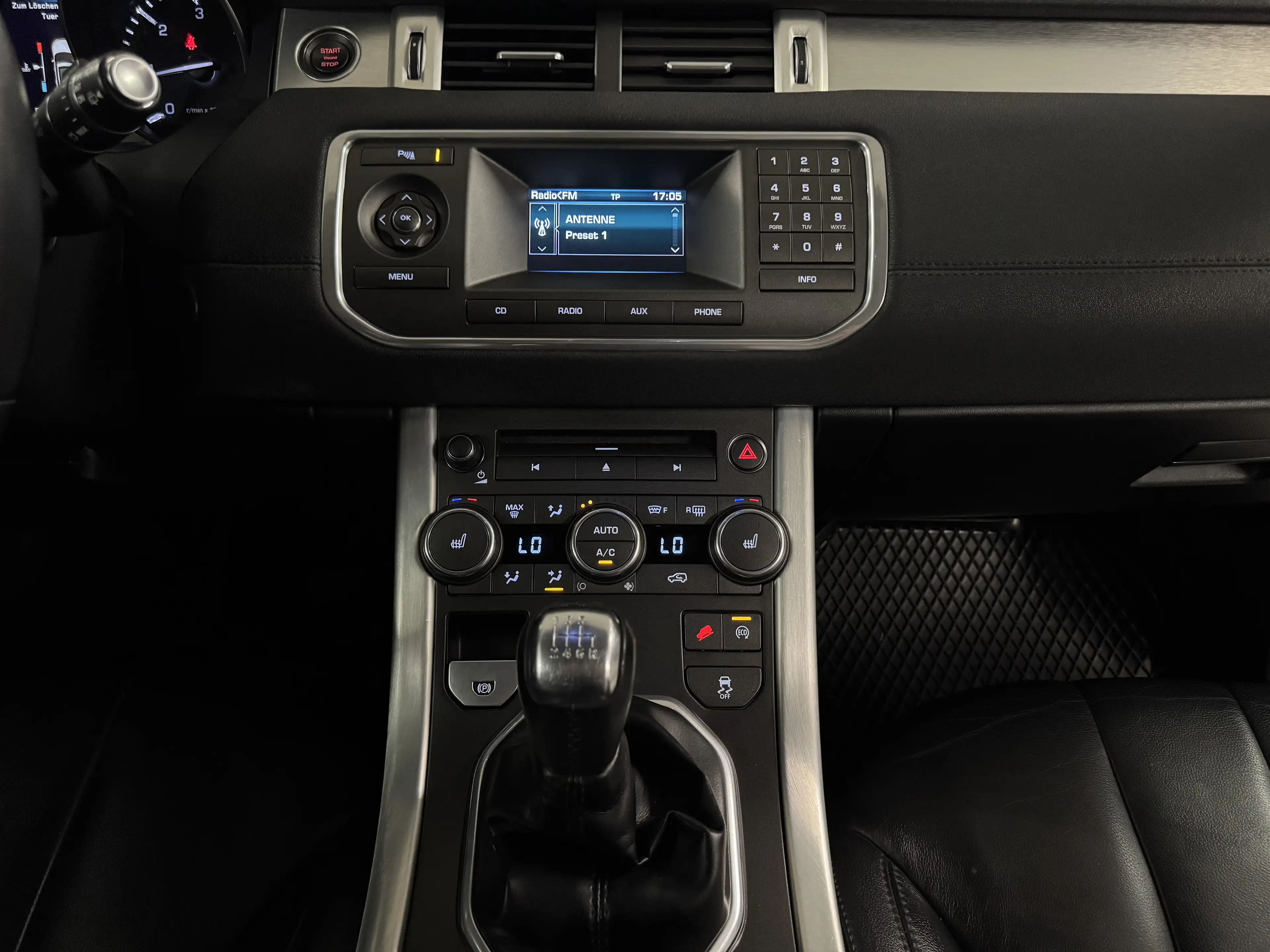 Land Rover Range Rover Evoque 2.2l Pure Allrad — photo 15