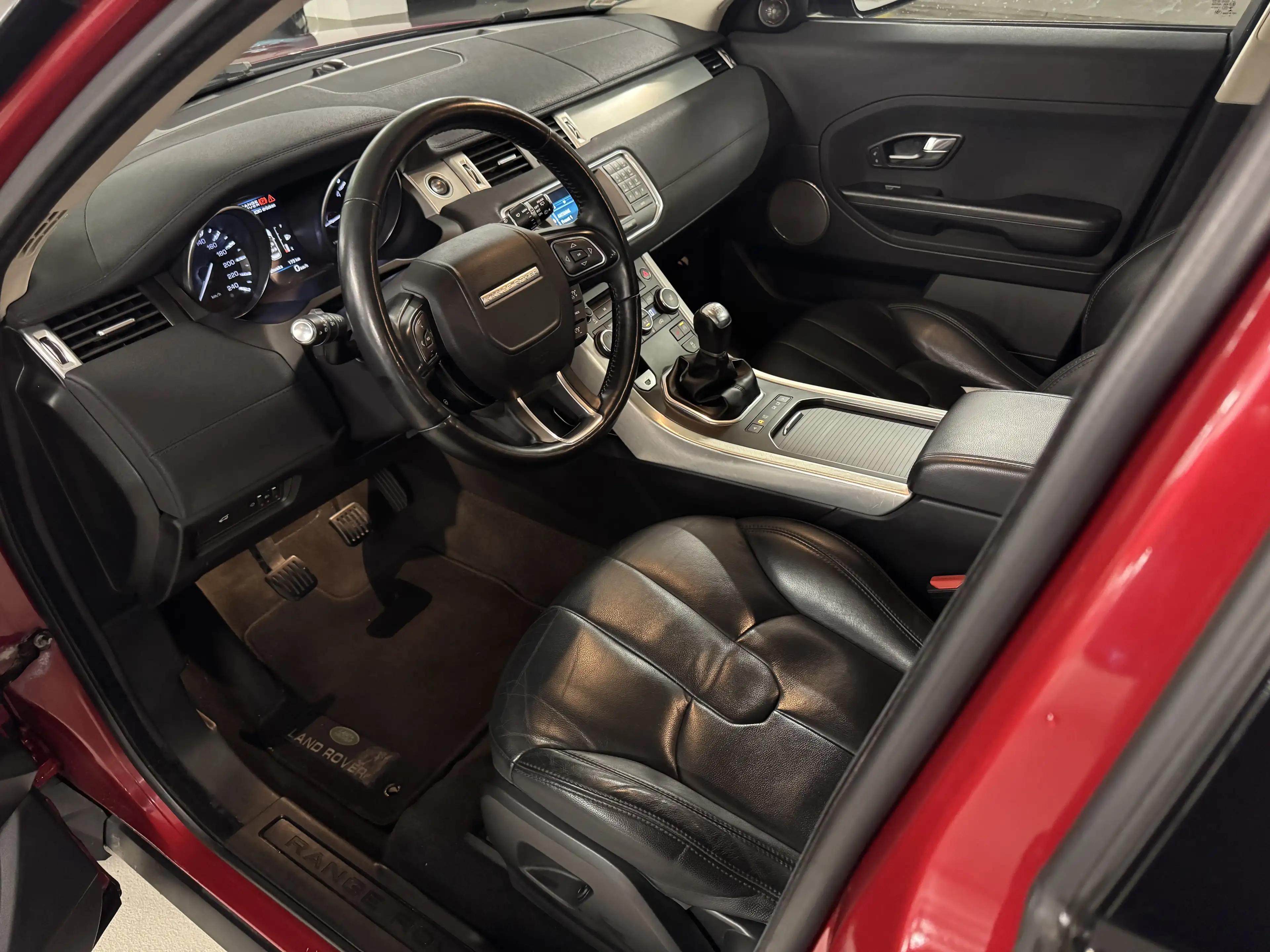 Land Rover Range Rover Evoque 2.2l Pure Allrad — photo 10