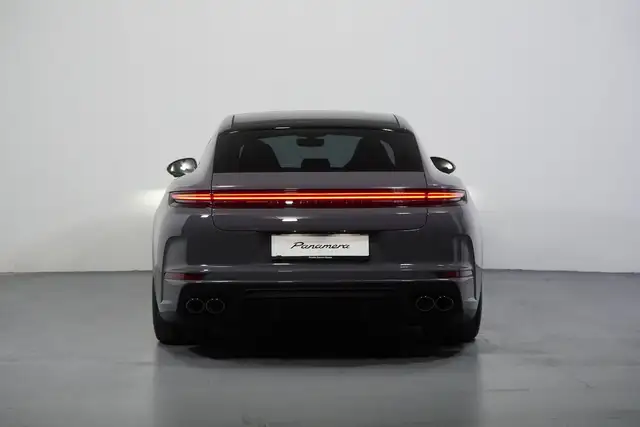 Porsche Panamera view 5