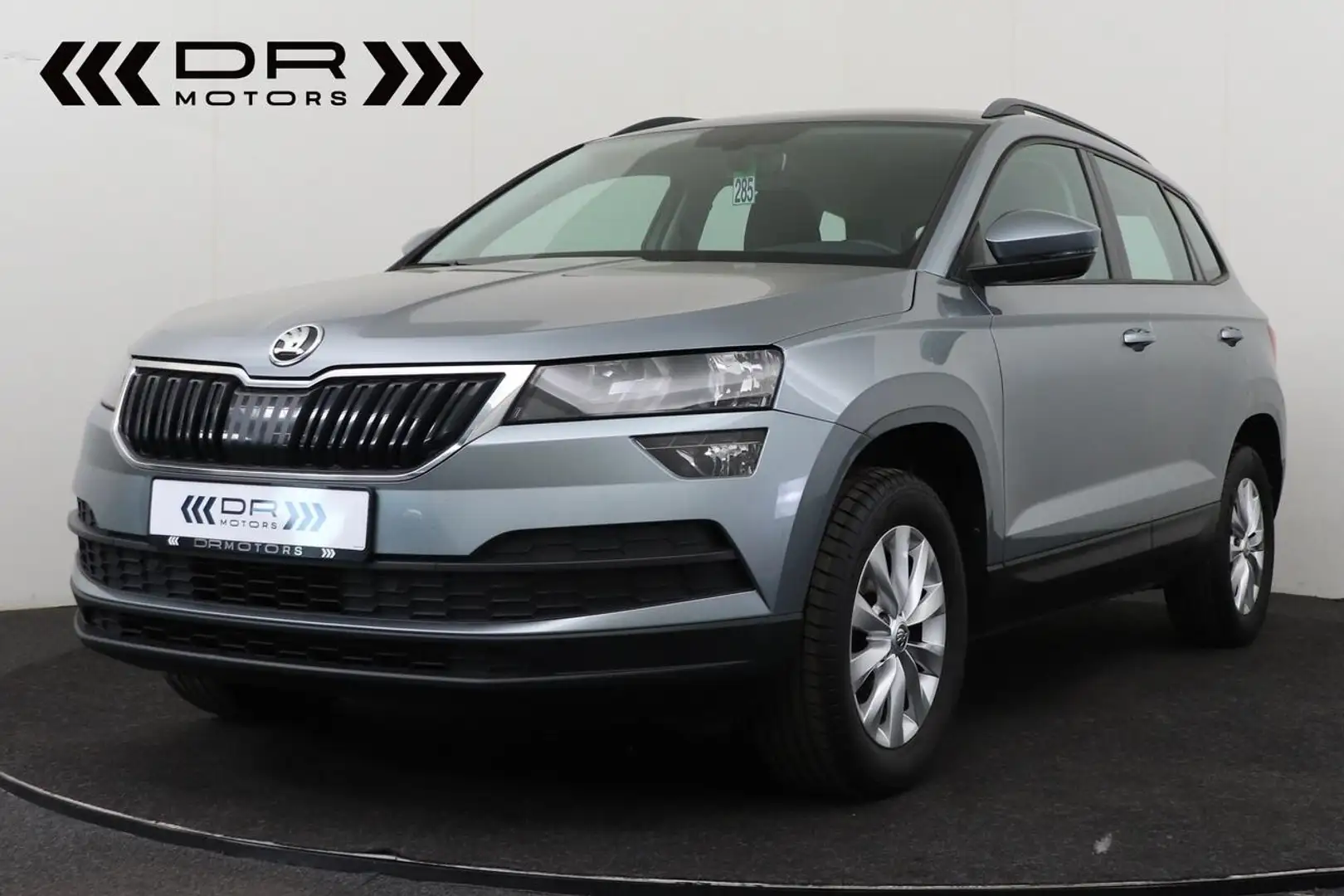 Skoda Karoq 1.0 TSI AMBITION - NAVI - DAB - APPLE CARPLAY/A... Grau - 1
