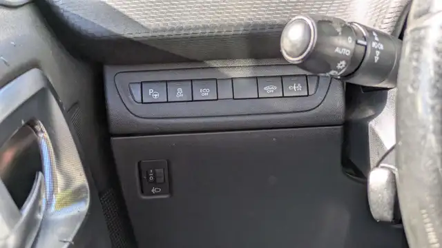 Peugeot 2008 view 15