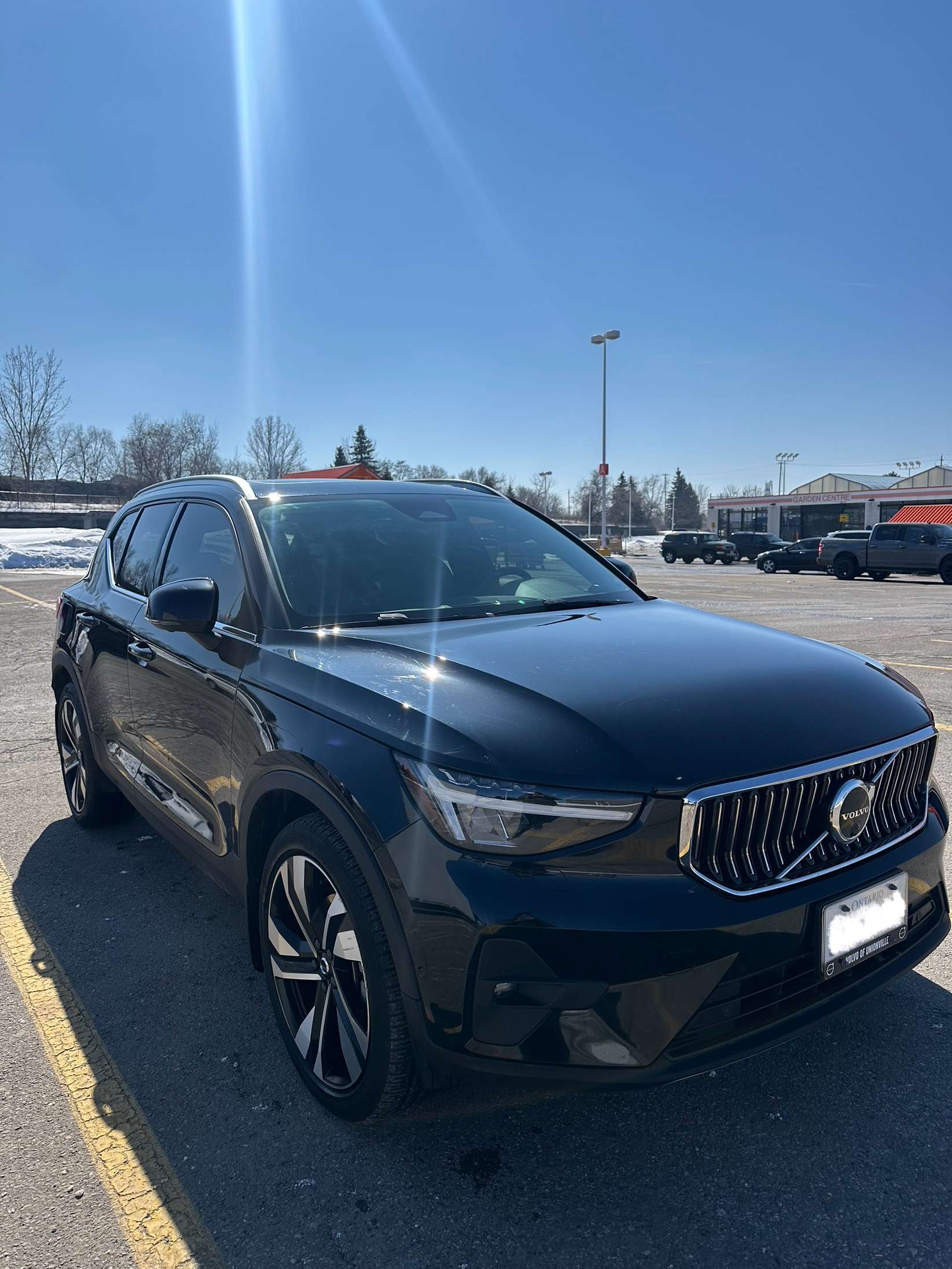 2023 Volvo XC40 B5 AWD Ultimate Bright Theme