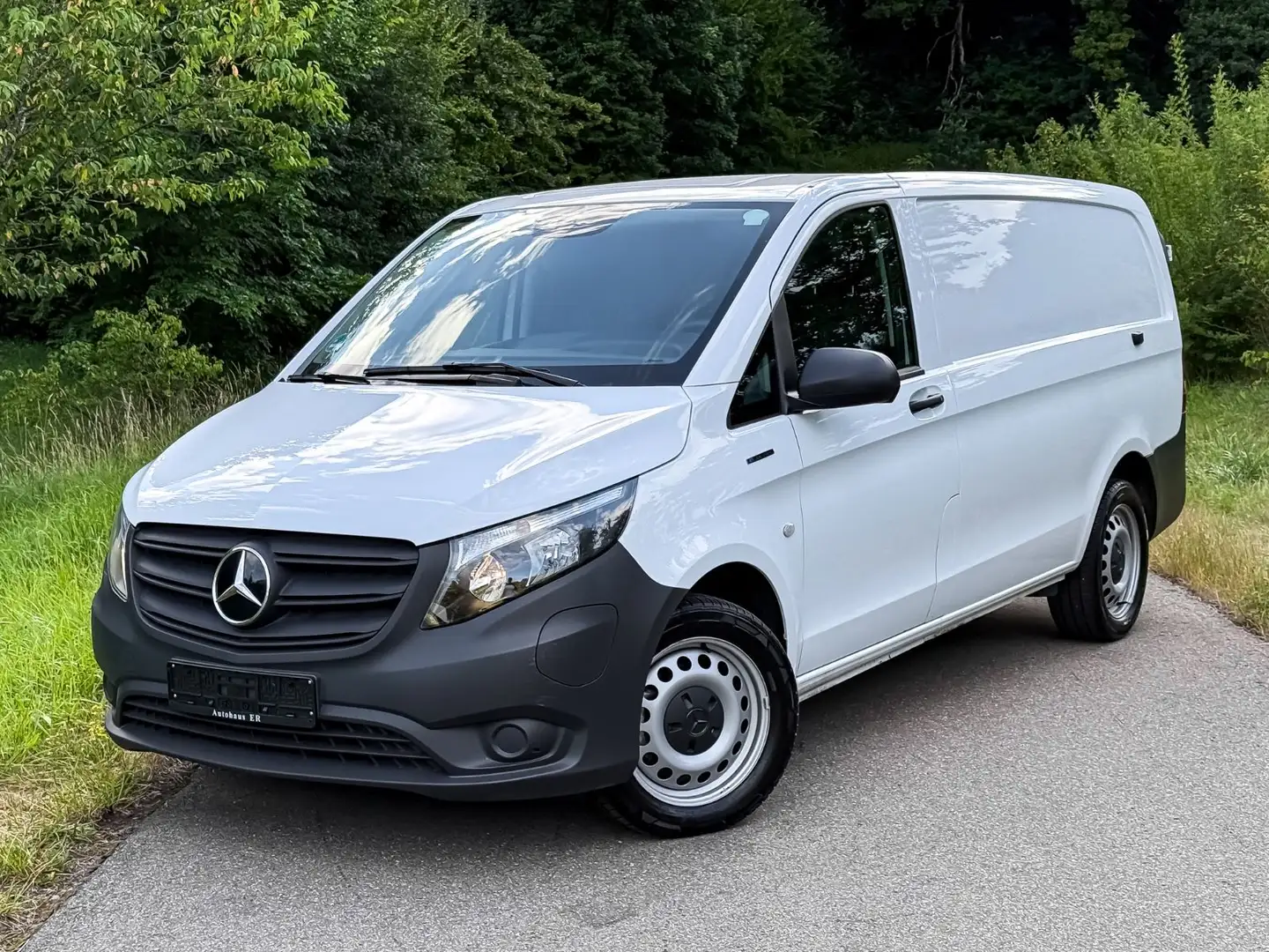 Mercedes-Benz Vito eVito 112 LANG|NAVI|CAM|DAB|ASSISTS|TEMPO|1.HAND Weiß - 1