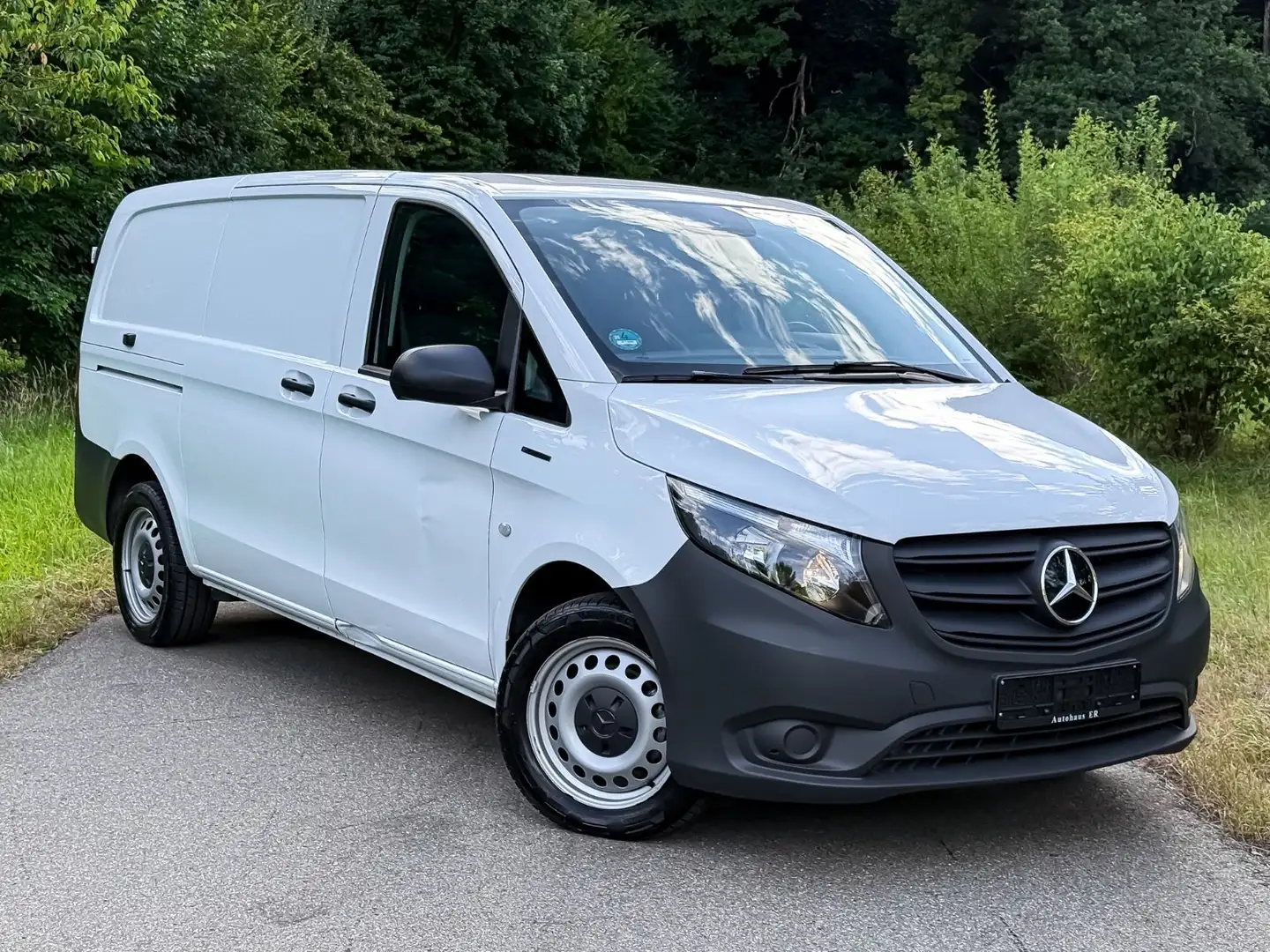 Mercedes-Benz Vito eVito 112 LANG|NAVI|CAM|DAB|ASSISTS|TEMPO|1.HAND Weiß - 2