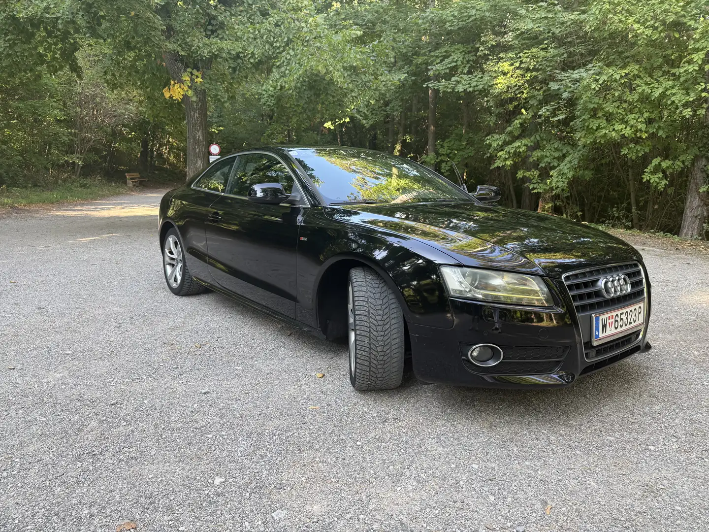 Audi A5 Coupé 2,0 T FSI Schwarz - 1