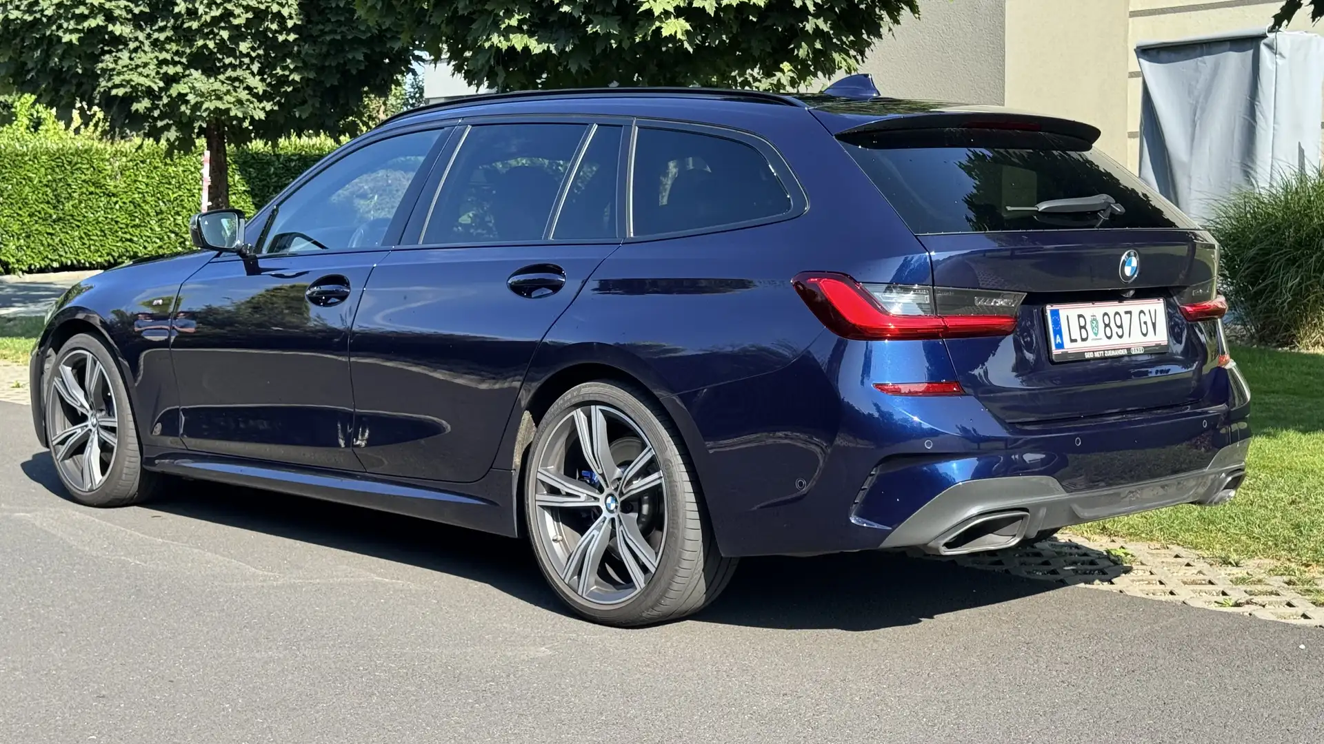 BMW 340 M340i xDrive Touring 48 VAut. Vollaustattung - 2