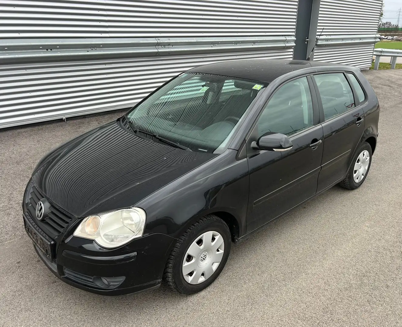 Volkswagen Polo Family+ 1,4 TDI DPF ID:68 Schwarz - 1
