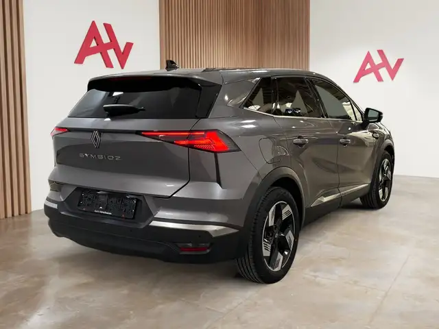 Renault Symbioz view 5