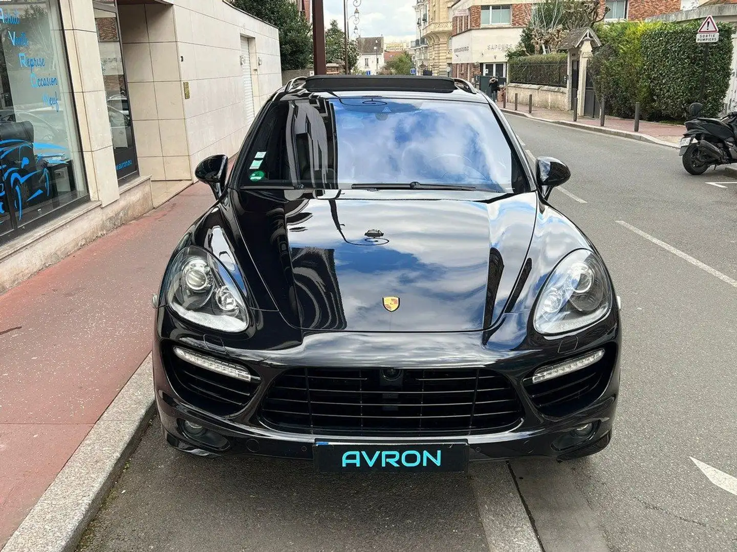 Porsche Cayenne II (2) 4.8 V8 550 TURBO S TIPTRONIC Noir - 2