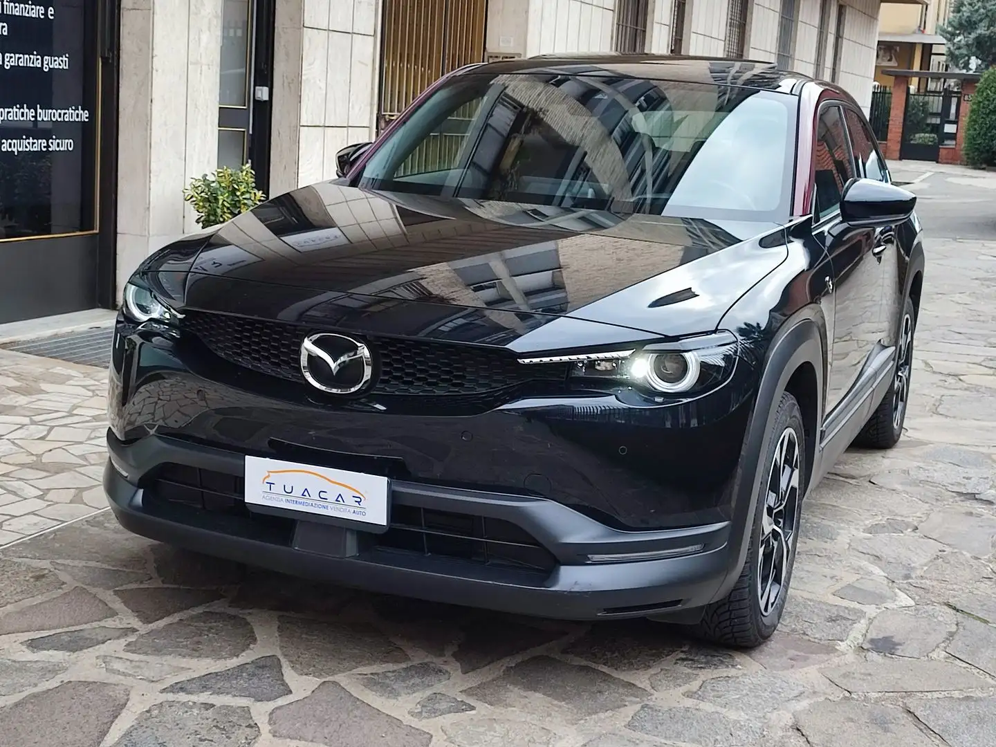 Mazda MX-30 Edition R e-Skyactiv R-EV PHEV 170 Noir - 2