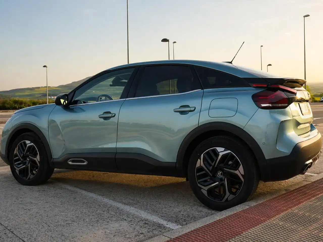 Citroen C4 Berline — photo 2