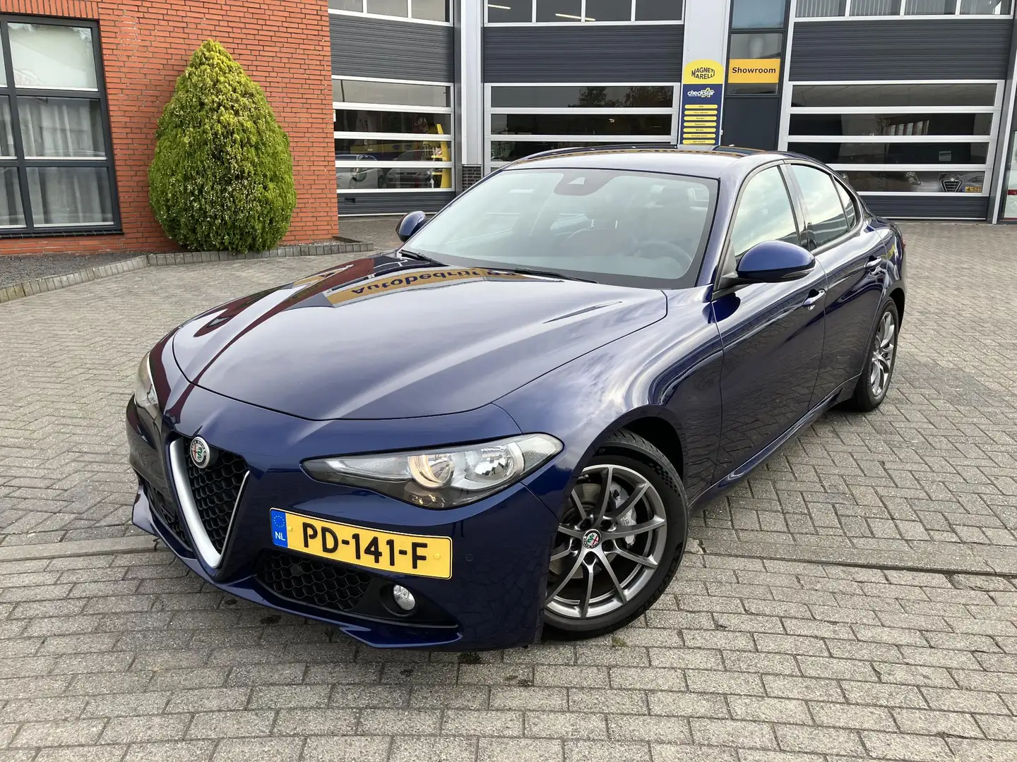 Alfa Romeo Giulia 2.0T Super | Keurig onderhouden | Trekhaak | Blau - 2