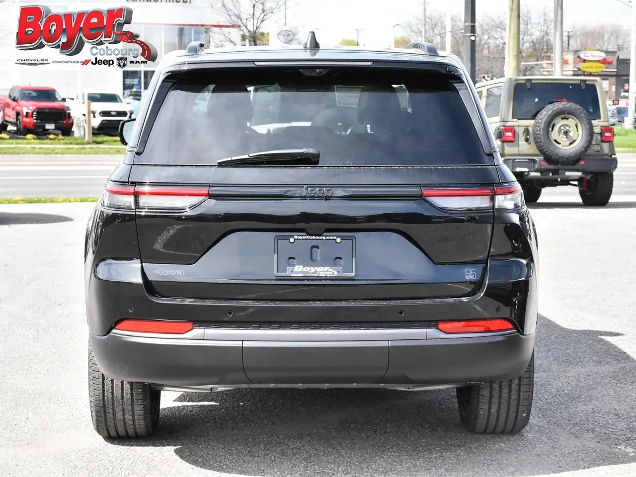 Jeep Grand Cherokee снимка Jeep Grand Cherokee