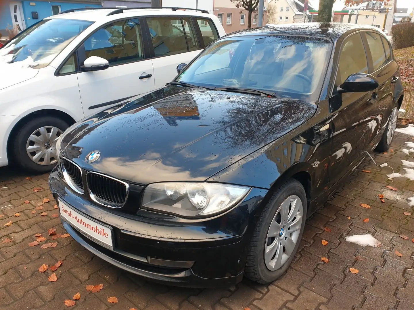 BMW 118 Baureihe 1 Lim. 118i Leder Schwarz Met. Black - 1
