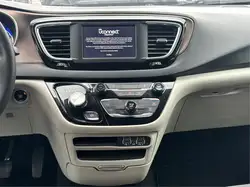 Chrysler Grand Caravan 2023 — фото 11