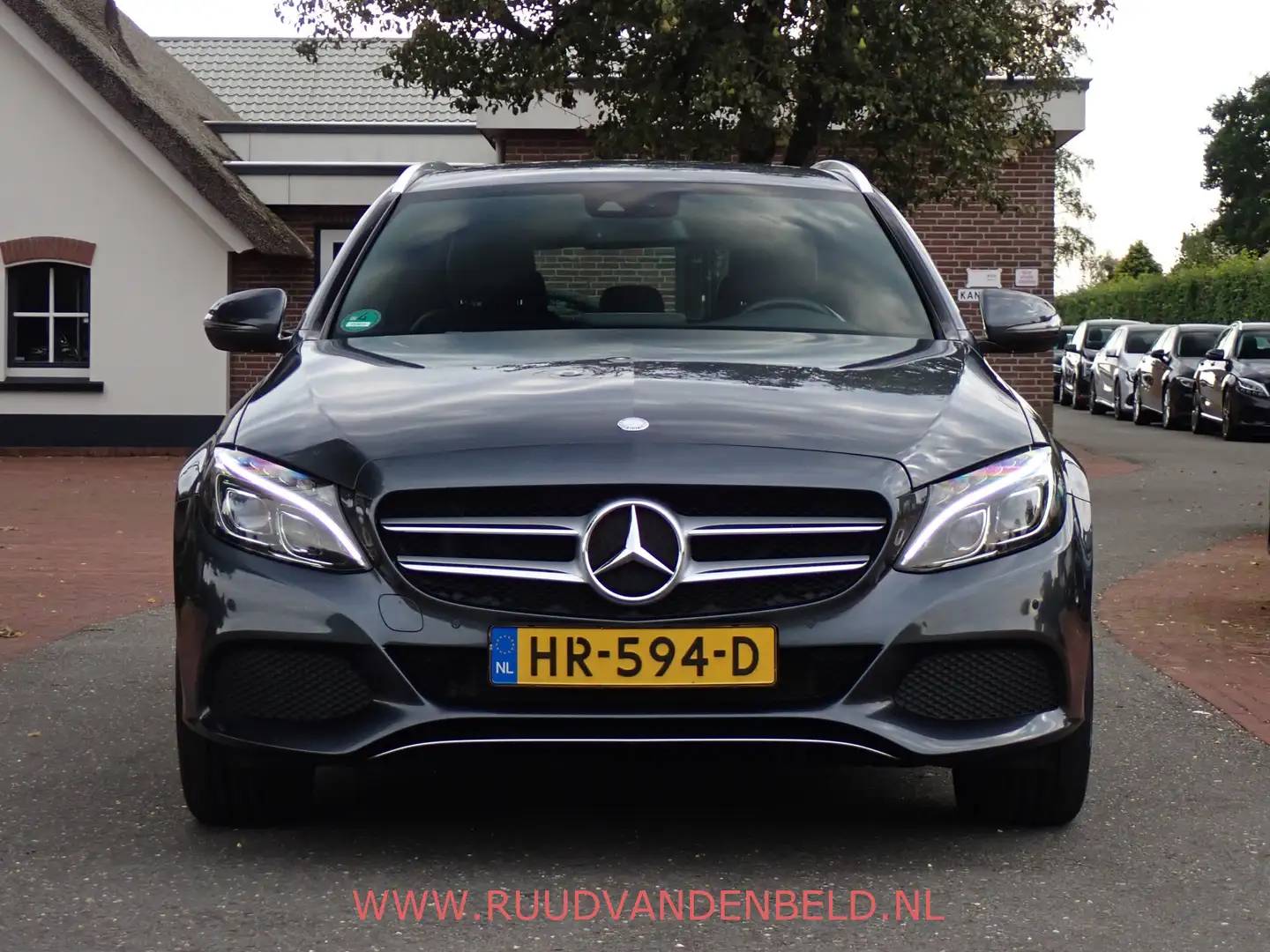Mercedes-Benz C 350 Estate 350e SPORTLEER/FULL-LED/CAMERA/BURMESTER Grijs - 2