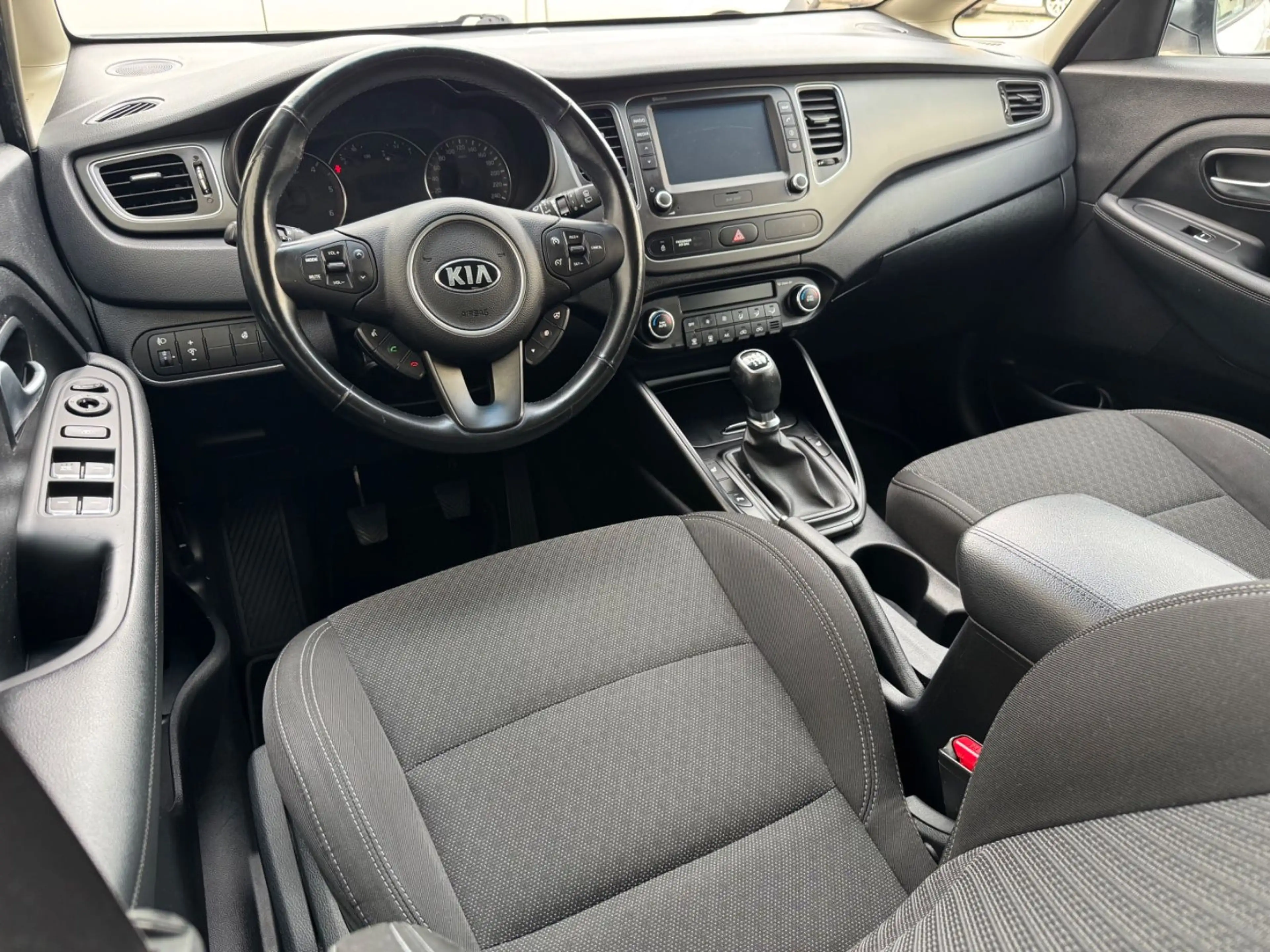 Kia Carens Dream Team 7-SITZER CARPLAY EURO 6 — photo 12