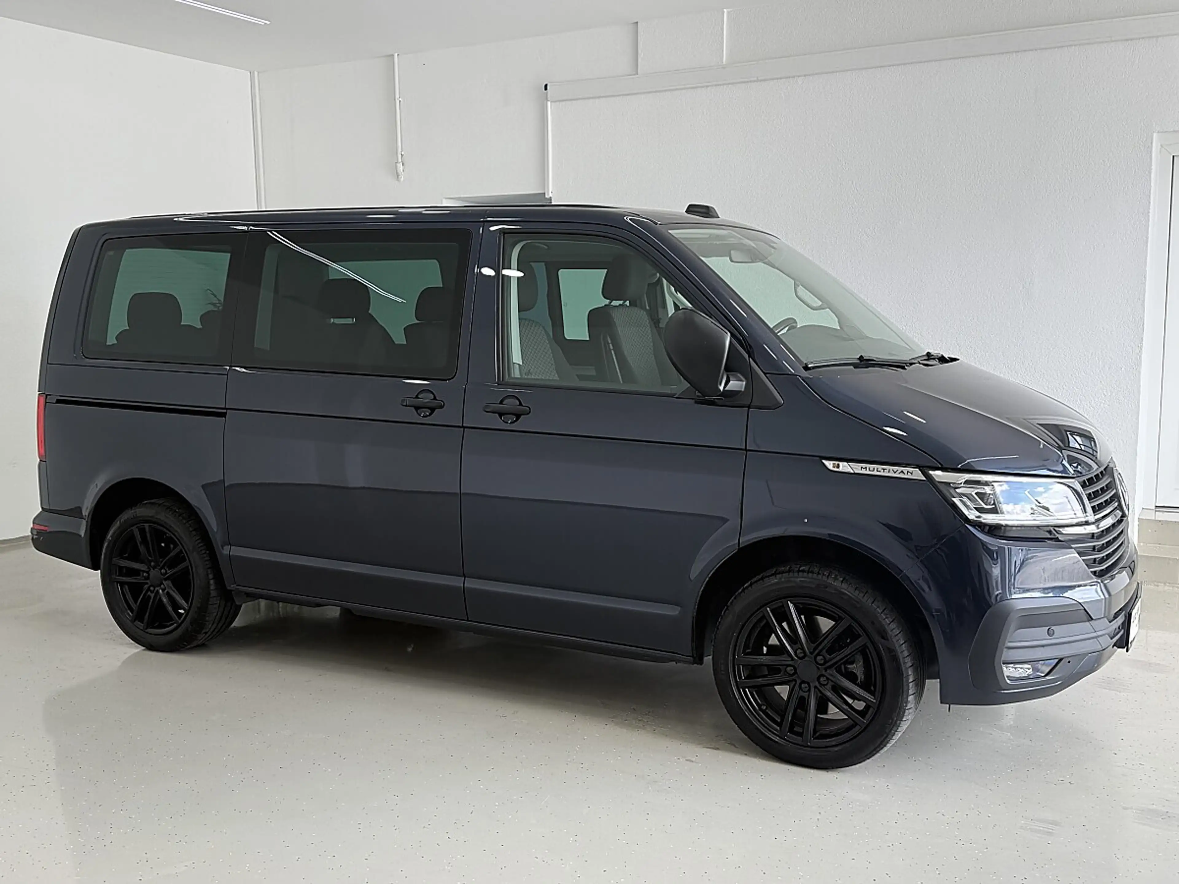 Volkswagen T6.1 Multivan Multivan T6.1  2,0 TDI 4Motion DSG Mwst Ausweisbar — photo 6