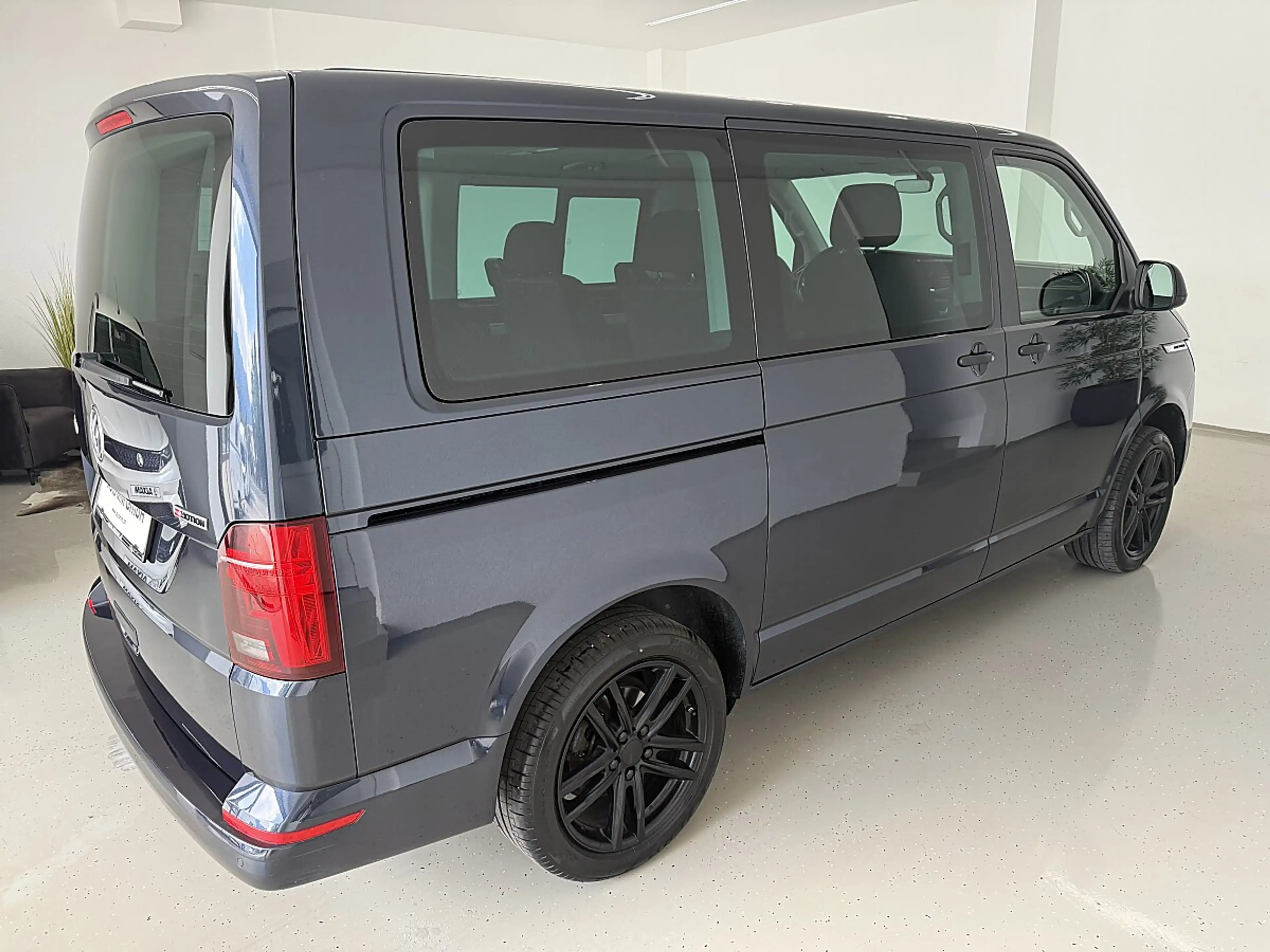Volkswagen T6.1 Multivan Multivan T6.1  2,0 TDI 4Motion DSG Mwst Ausweisbar — photo 8